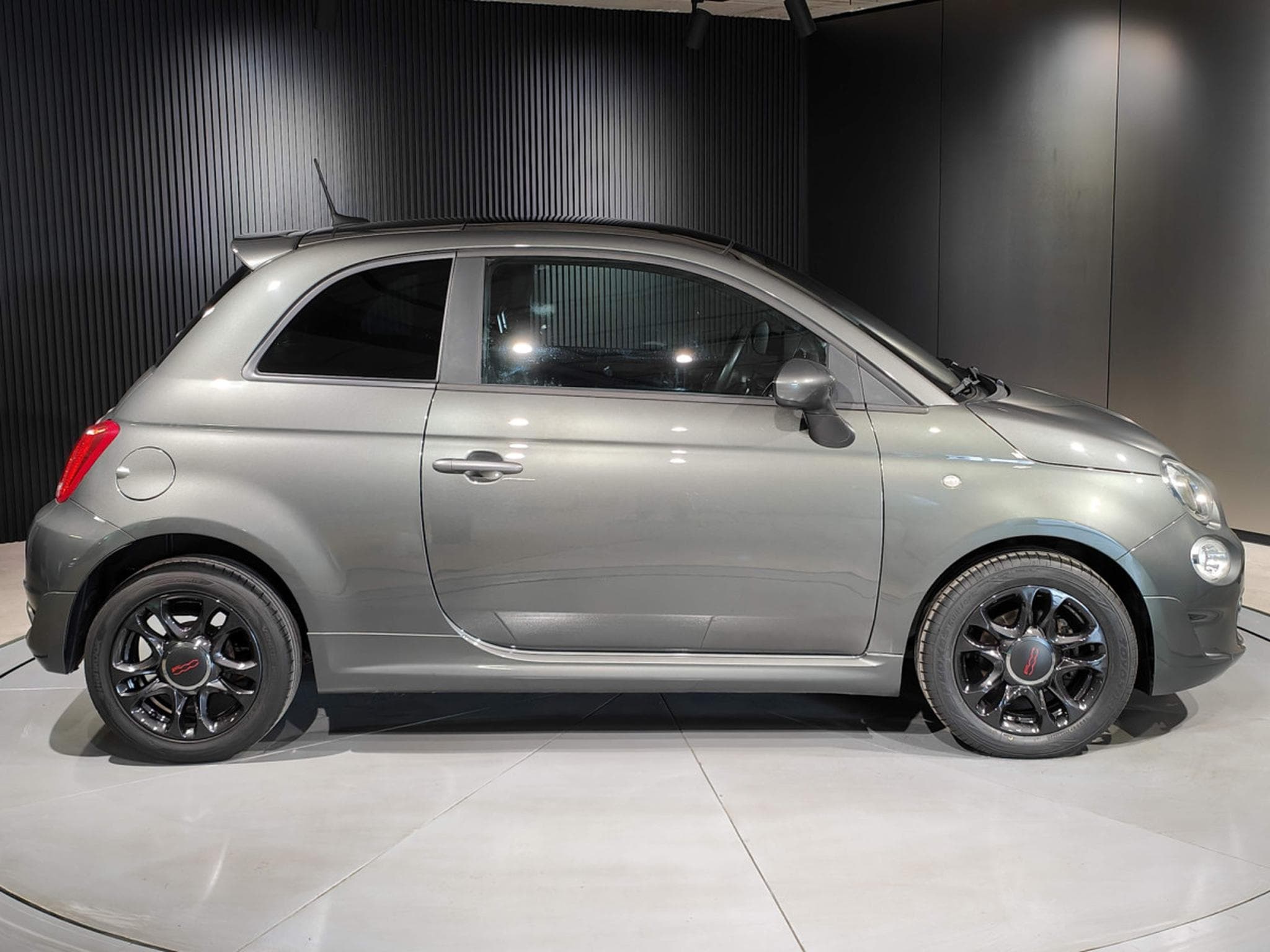Fiat 500 1.2I GPS CLIM TOIT PANO CRUISE BLUETOOTH (2017) - Foto 2