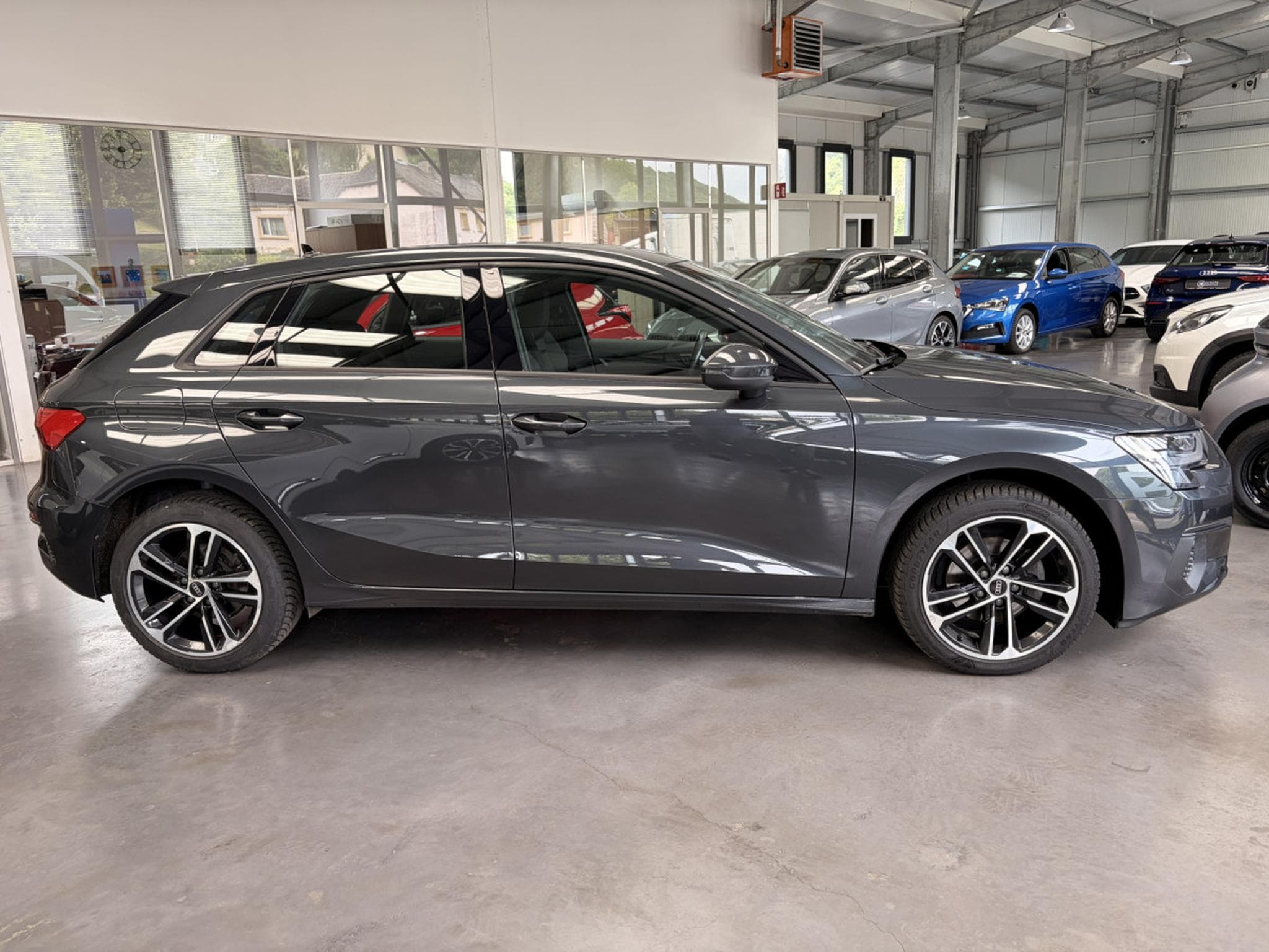 Audi A3 2.0 TDi 116HP (2023) - Photo 2
