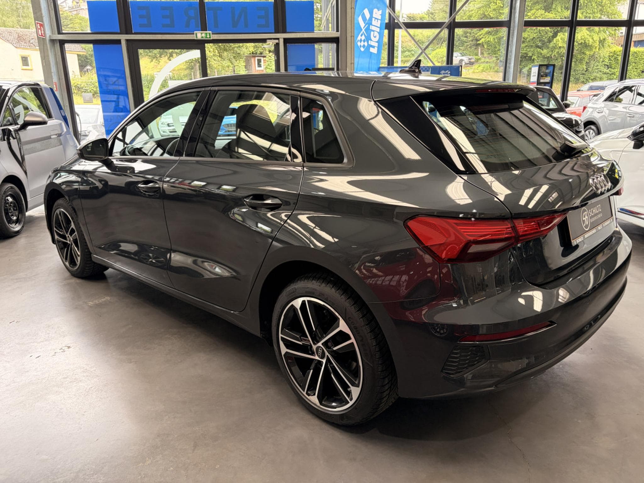 Audi A3 2.0 TDi 116HP (2023) - Photo 5