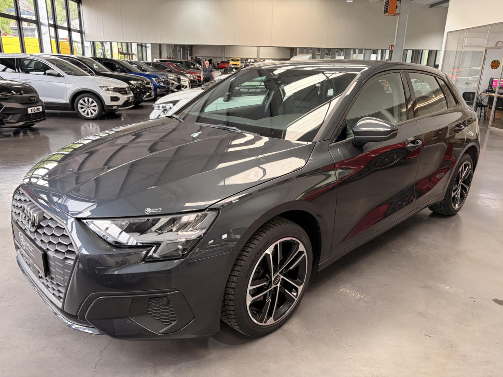 Audi A3 2.0 TDi 116HP (2023) - Photo 6