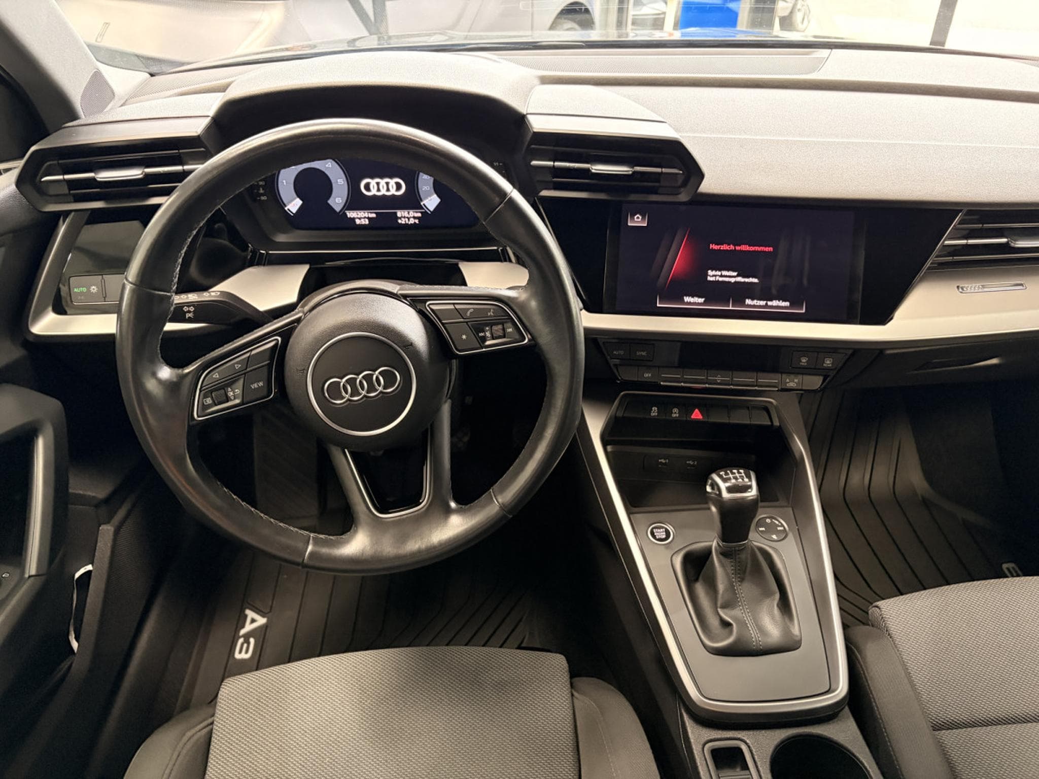 Audi A3 2.0 TDi 116HP (2023) - Photo 9