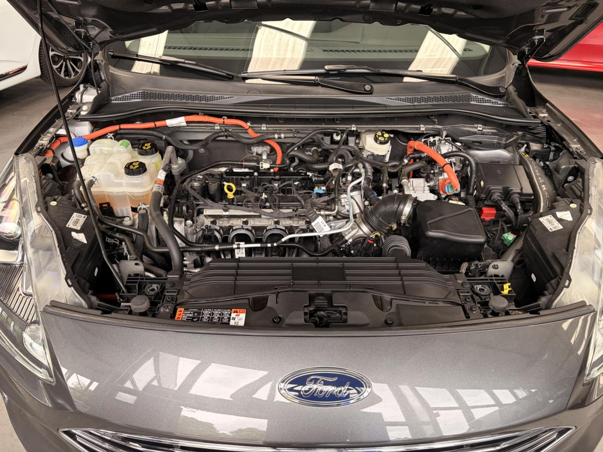 Ford Kuga 2.5 Titanium Hybrid (2022) - Photo 10
