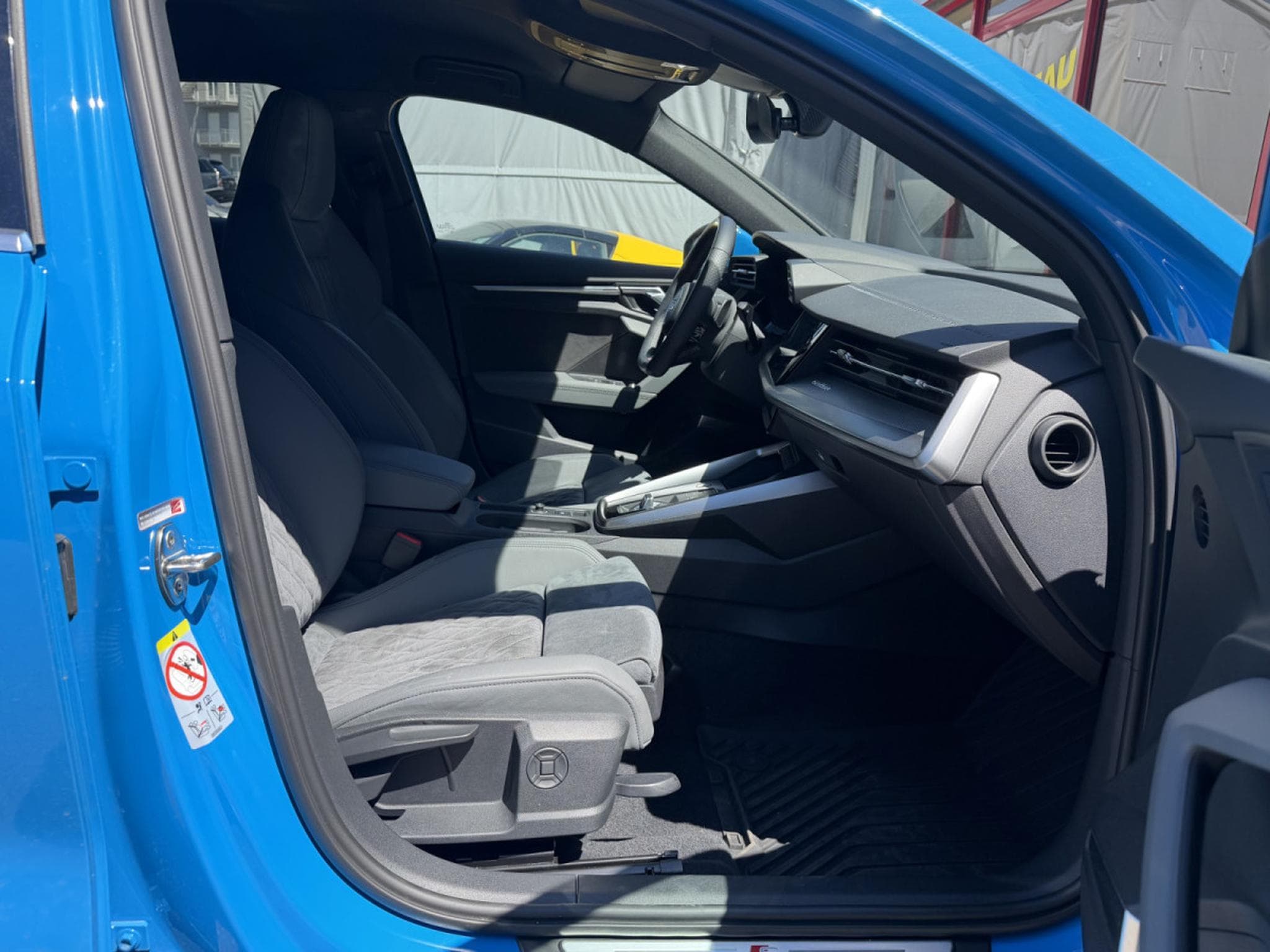 Audi S3 2.0 TFSI QUATTRO SPORTBACK HEAD UP BANG OLUFSEN CUIR NAVI 1 (2021) - Photo 5