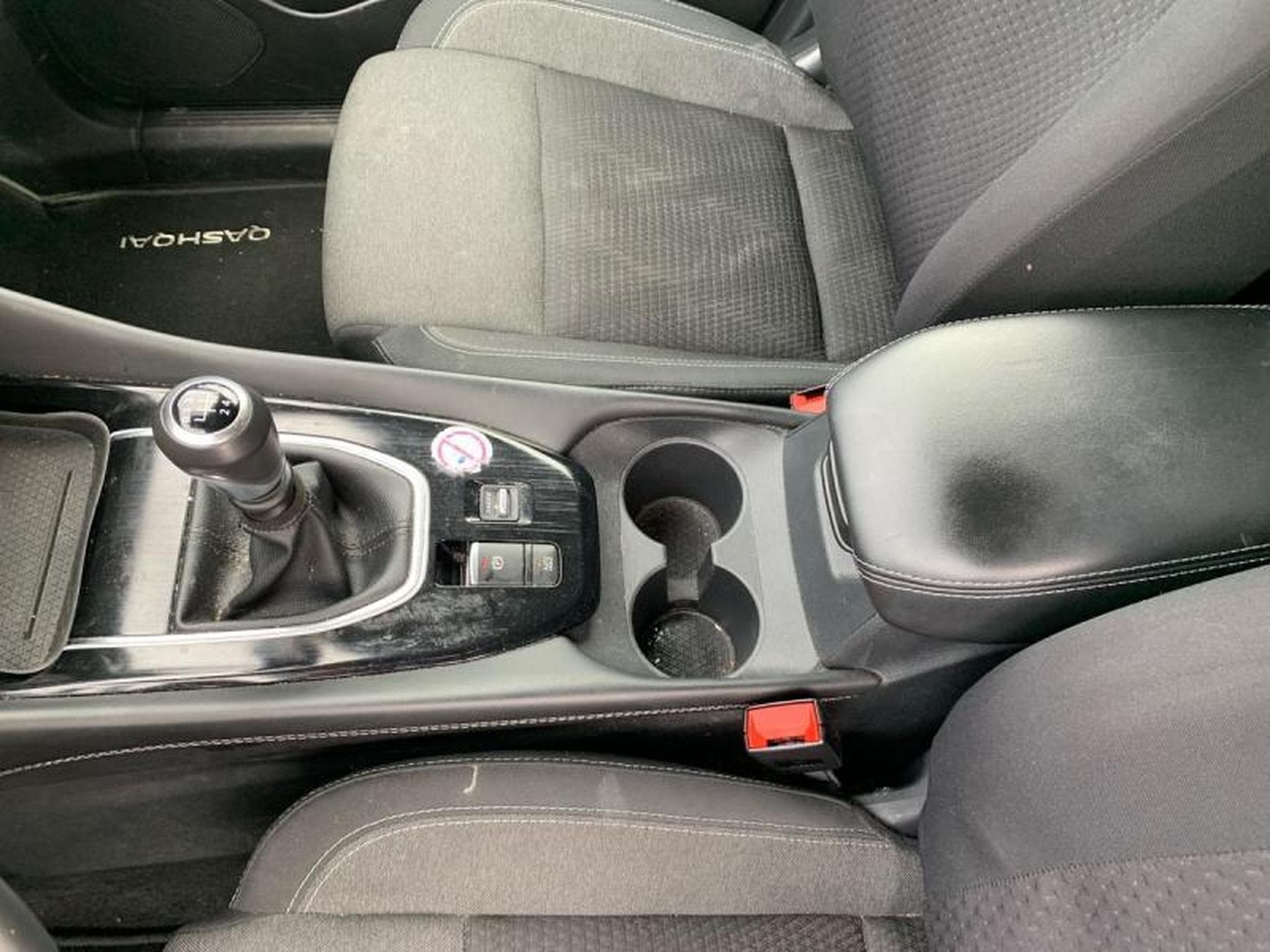 Nissan Qashqai A10 (2021) - Foto 11