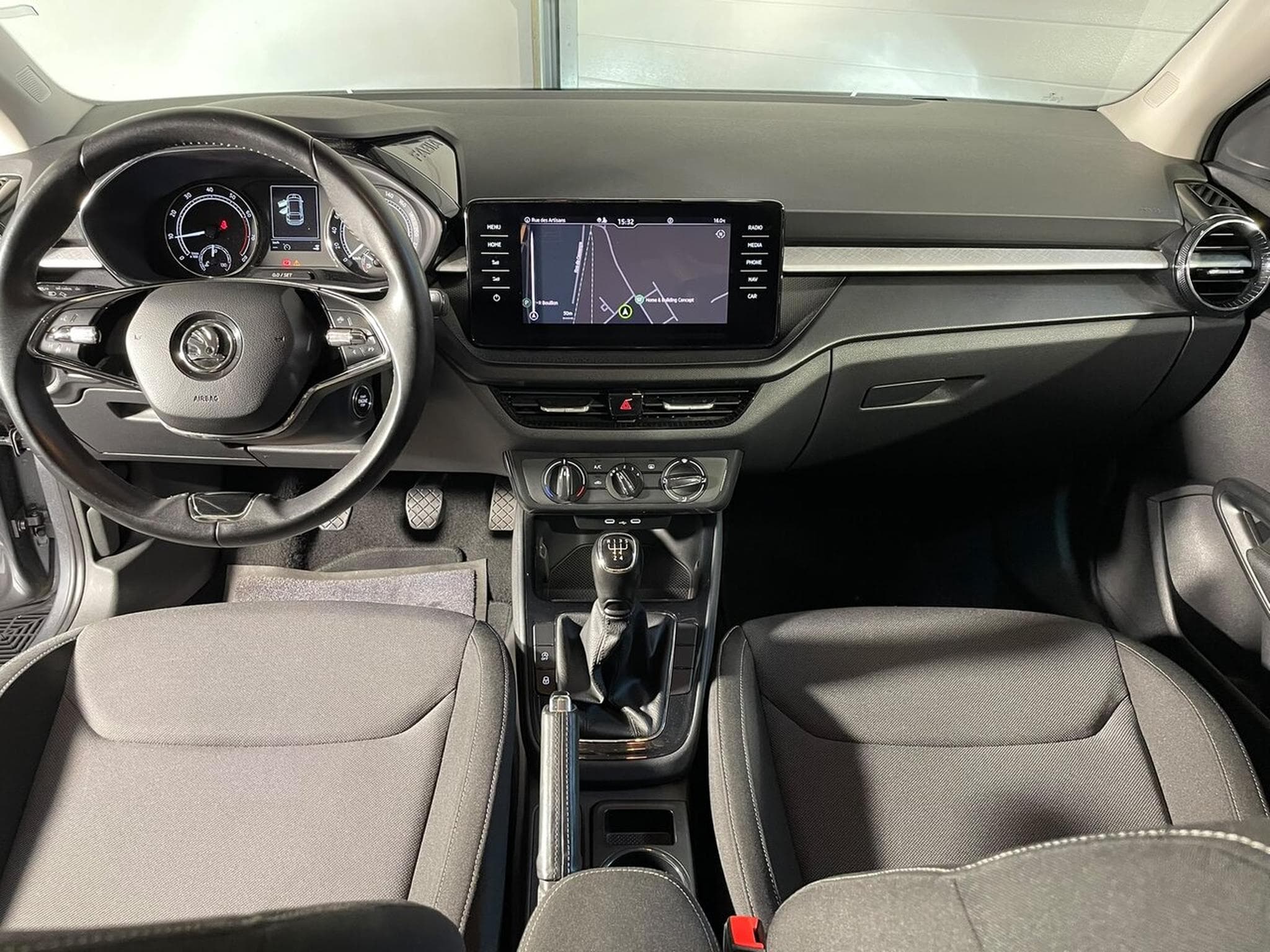 Skoda Fabia 1.0 TSI 95 AMBITION GPS CARPLAY (2022) - Photo 3