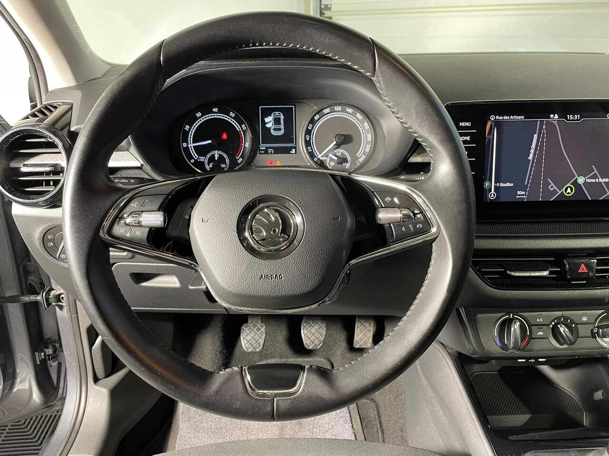 Skoda Fabia 1.0 TSI 95 AMBITION GPS CARPLAY (2022) - Photo 9