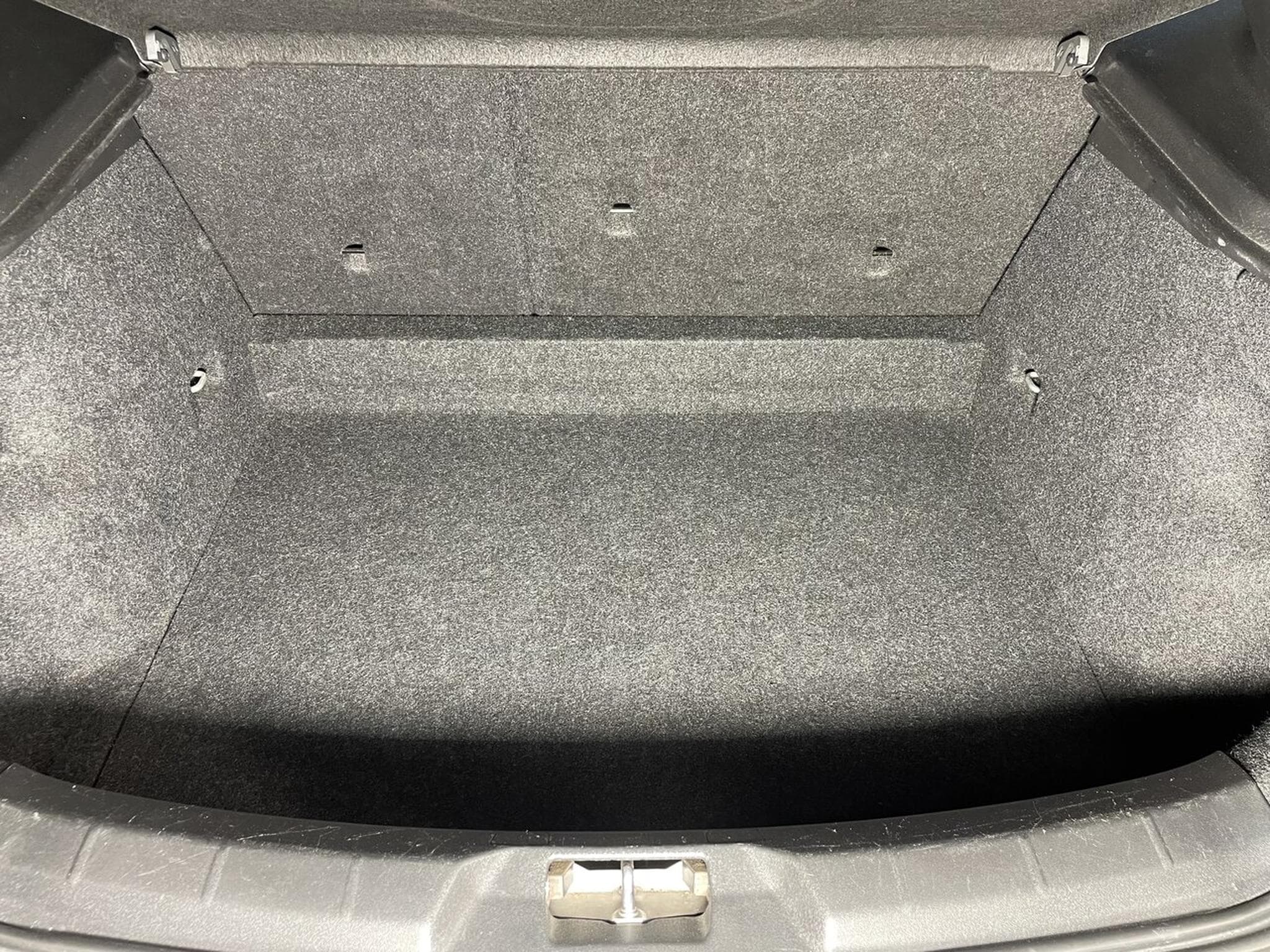 Volvo V40 2.0 D3 150 CV CROSS COUNTRY GPS BLUETOOTH (2015) - Foto 12