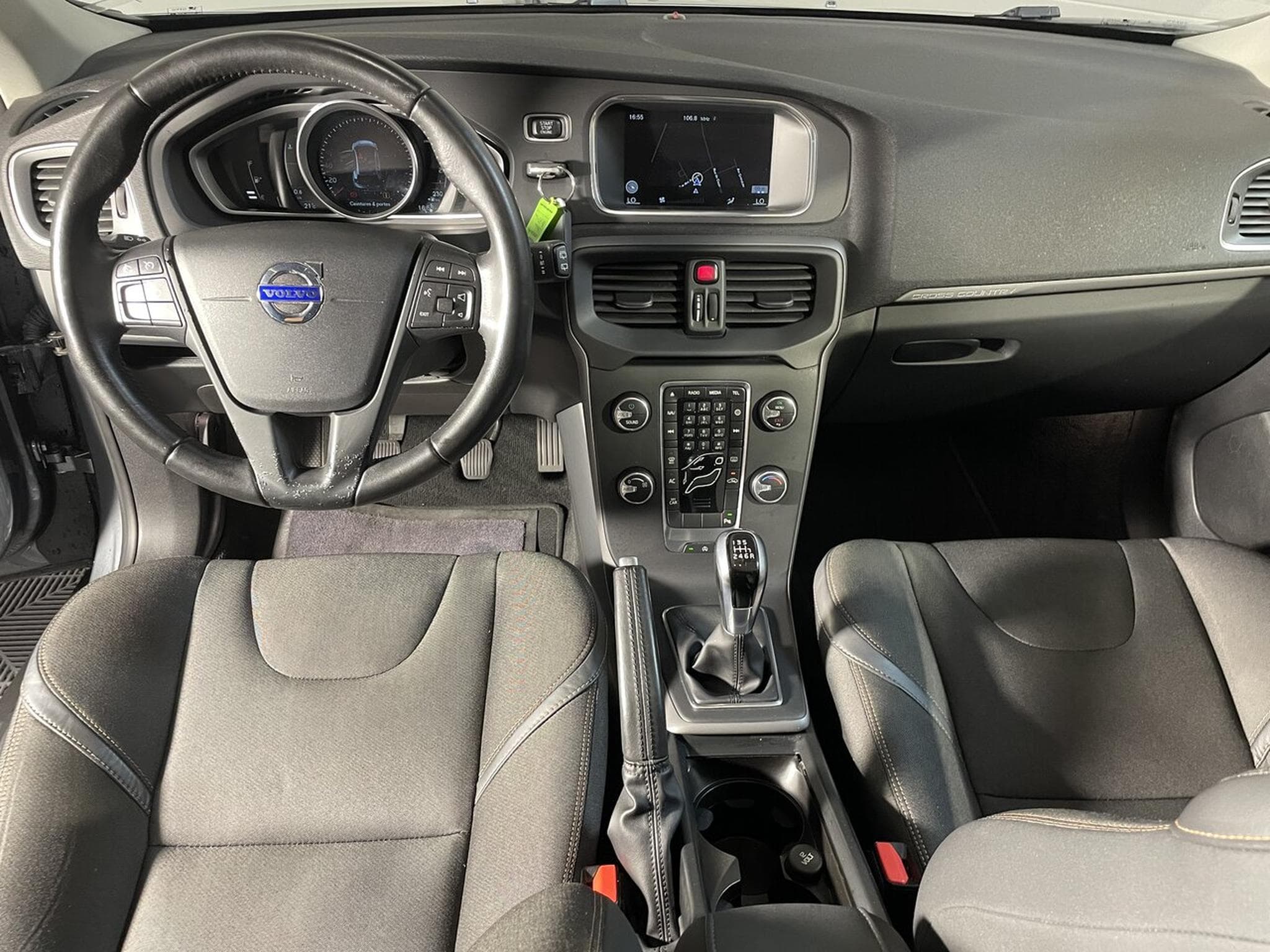 Volvo V40 2.0 D3 150 CV CROSS COUNTRY GPS BLUETOOTH (2015) - Foto 3