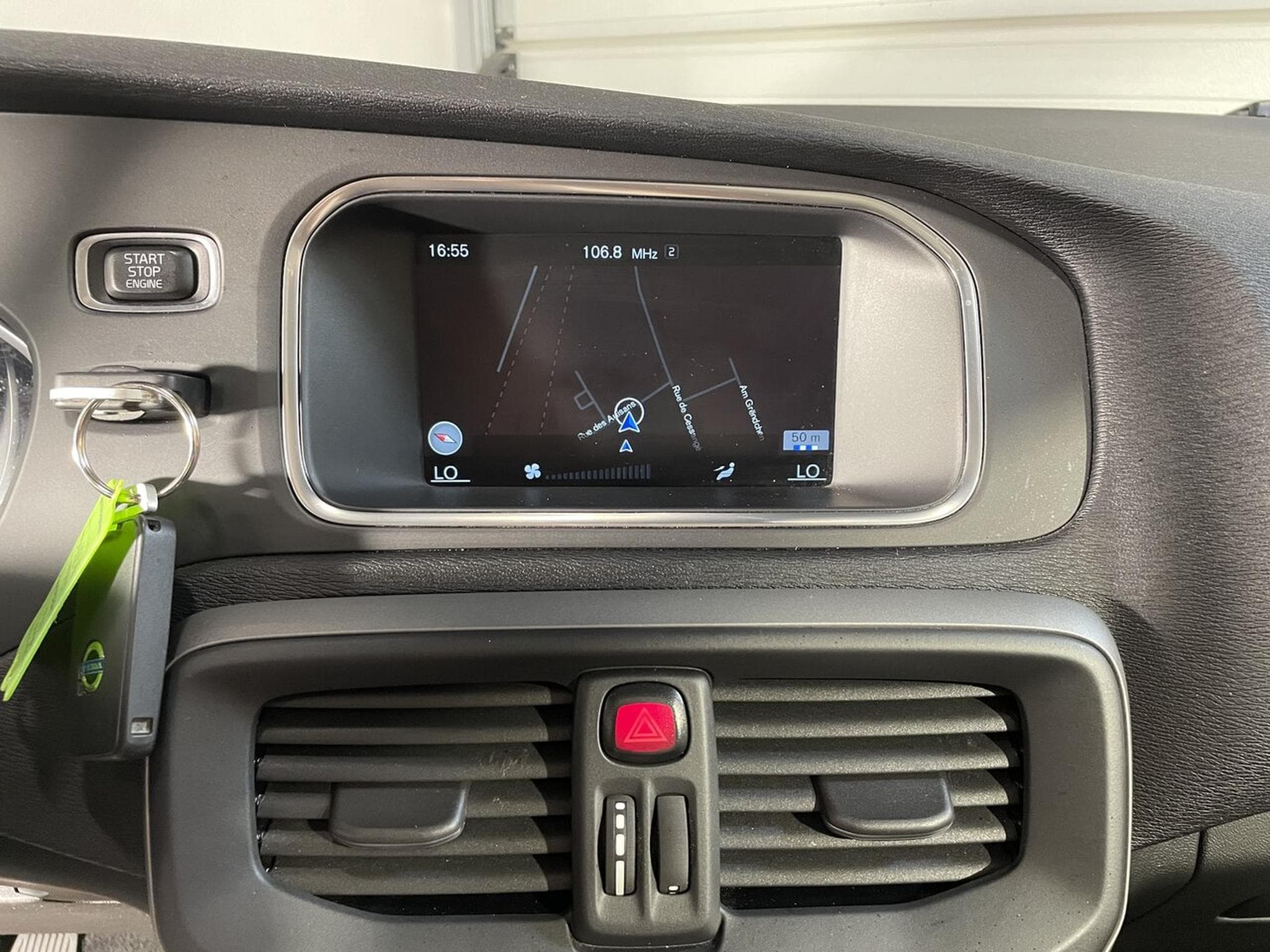 Volvo V40 2.0 D3 150 CV CROSS COUNTRY GPS BLUETOOTH (2015) - Foto 4