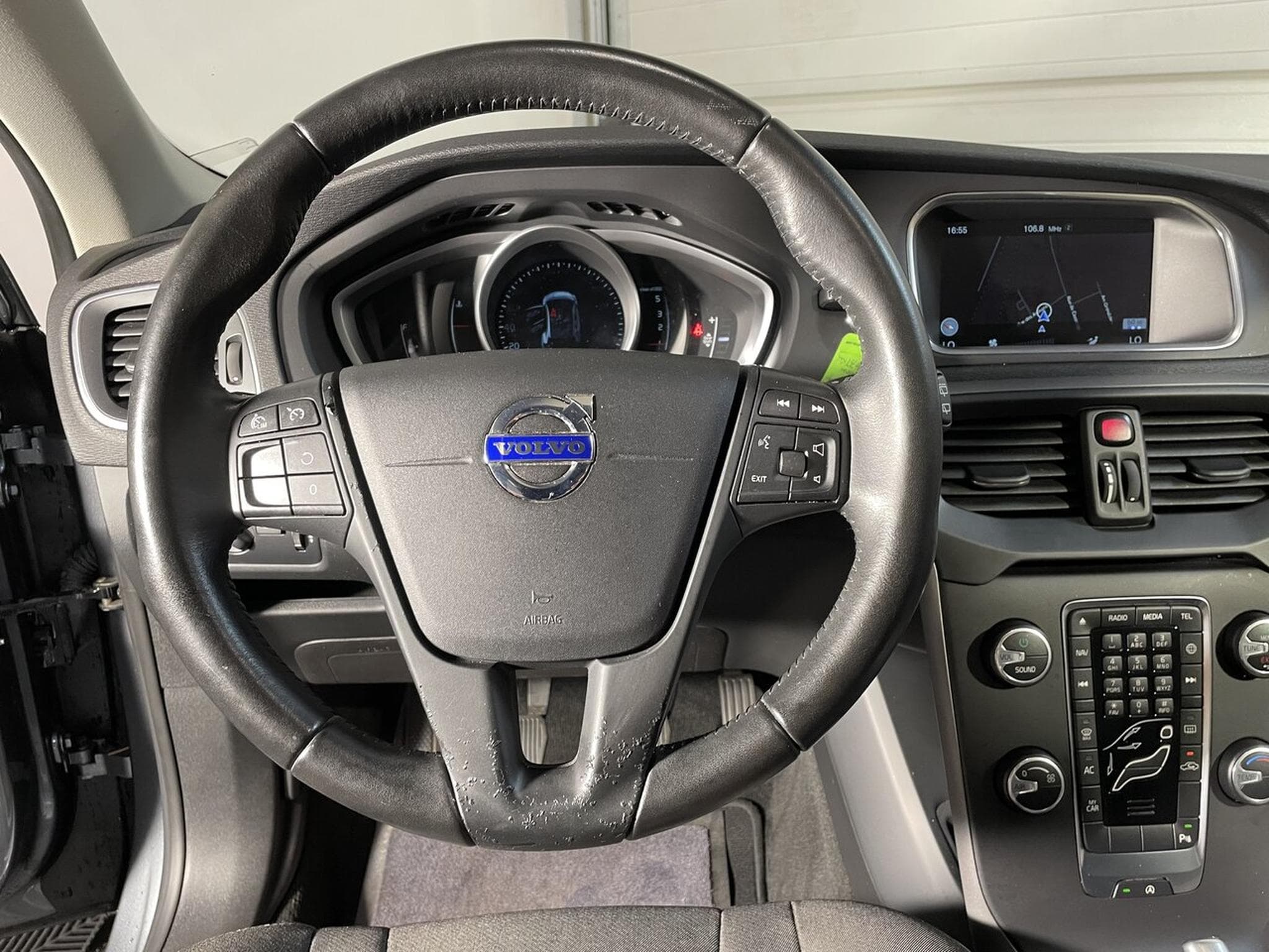 Volvo V40 2.0 D3 150 CV CROSS COUNTRY GPS BLUETOOTH (2015) - Foto 7