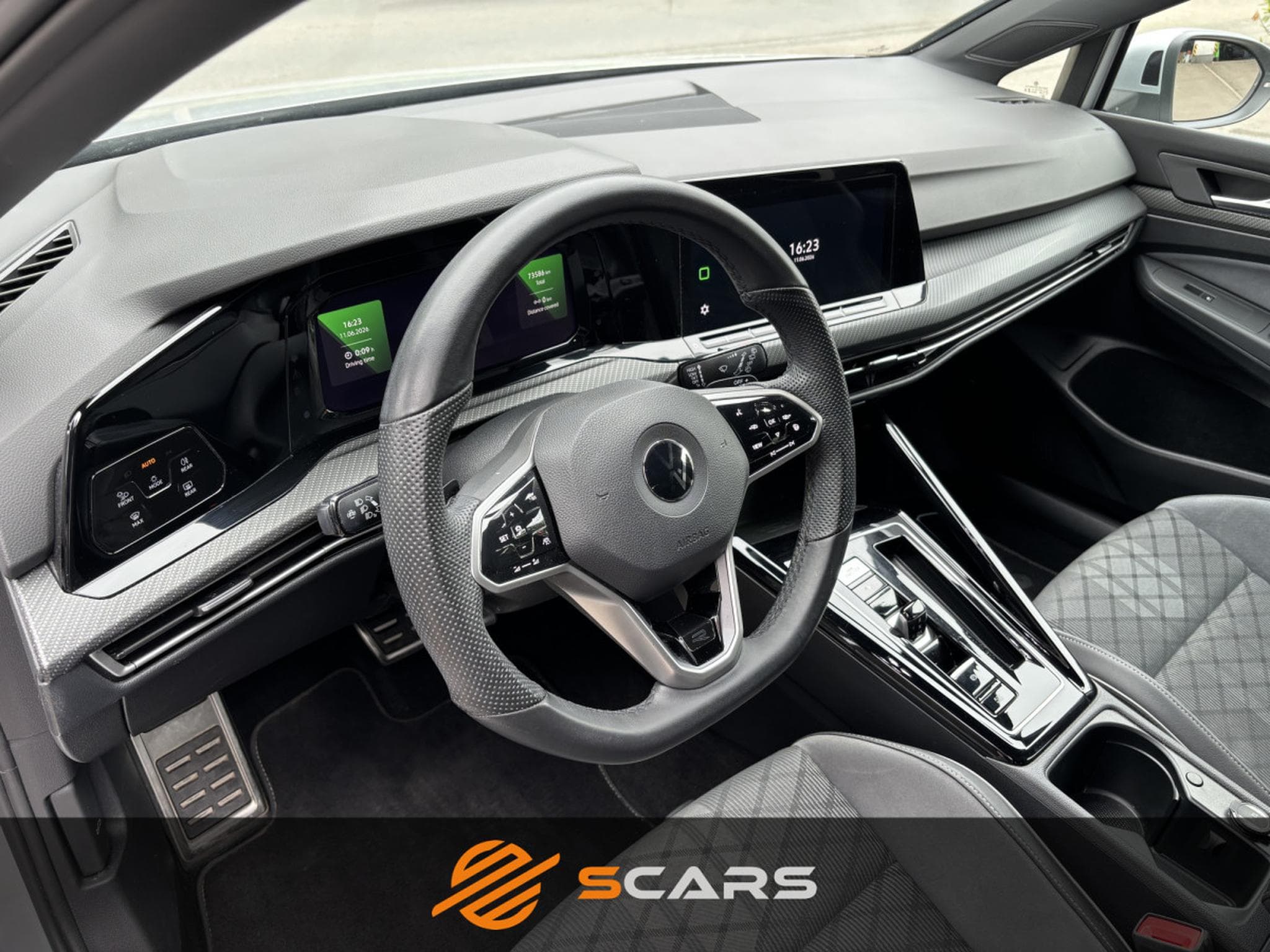 VW Golf 1.5 eTsi DSG 150cv R-Line (2023) - Photo 6