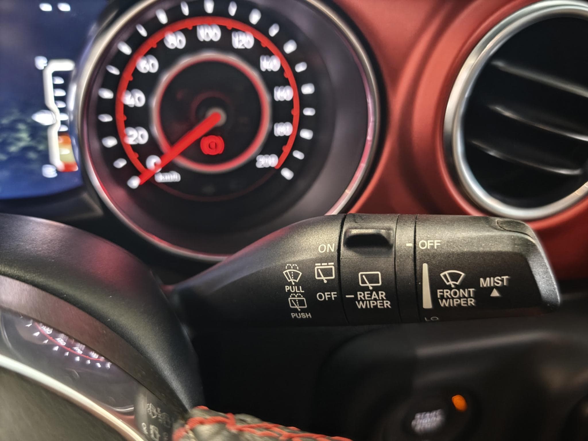 Jeep Wrangler RUBICON 2.0 T-GDI (2018) - Photo 19