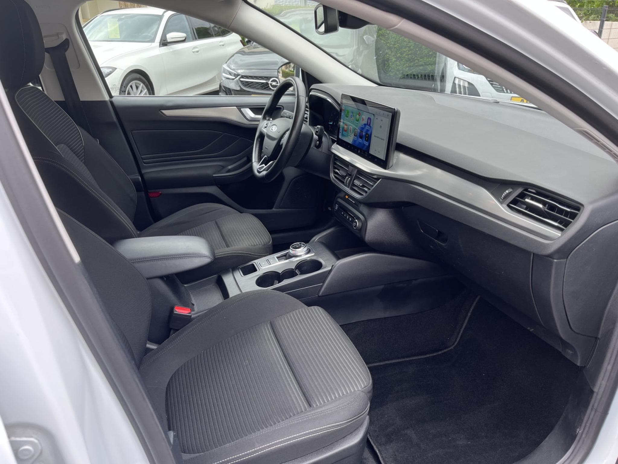 Ford Focus Focus Turnier 1.5 EcoBlue Aut.*LED 2xPDC*DAB*Winterpack (2023) - Photo 9