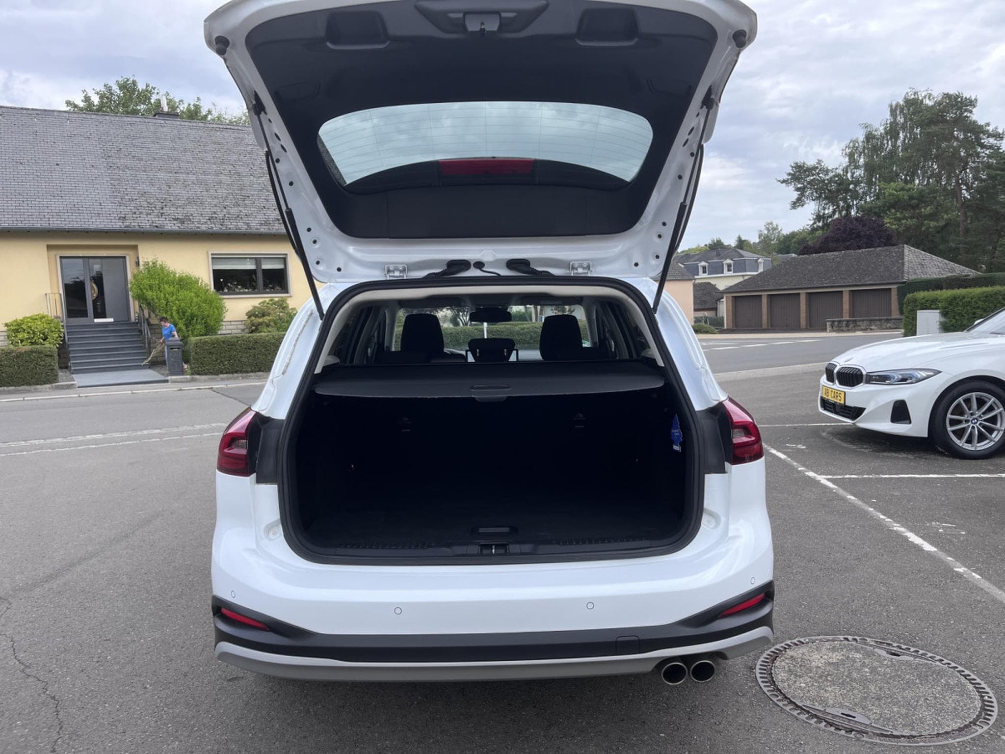 Ford Focus Focus Turnier ACTIVE 1.5 EcoBlue Aut.*LED 2xPDC*DAB*Winterpa (2023) - Photo 21