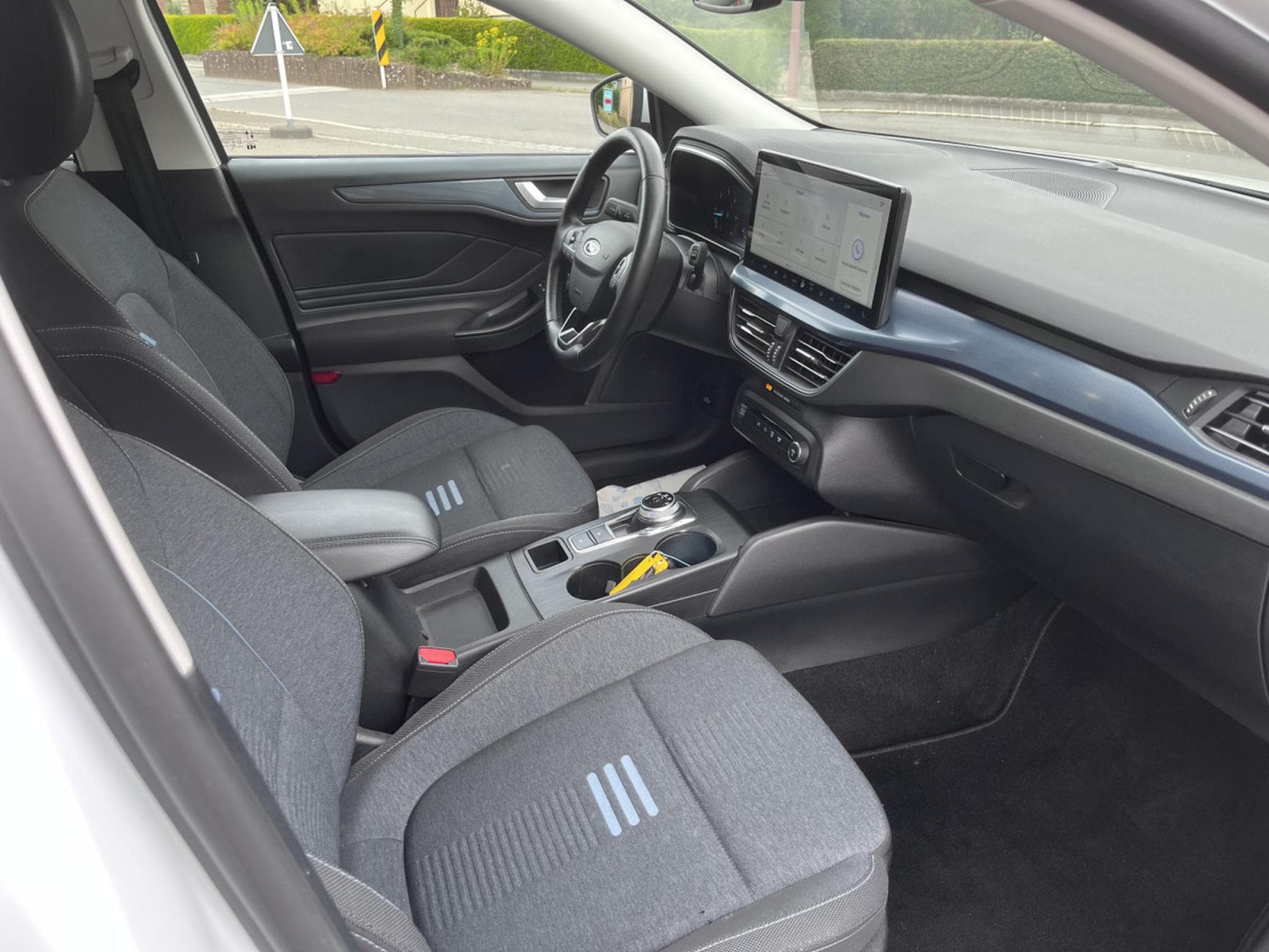 Ford Focus Focus Turnier ACTIVE 1.5 EcoBlue Aut.*LED 2xPDC*DAB*Winterpa (2023) - Photo 7