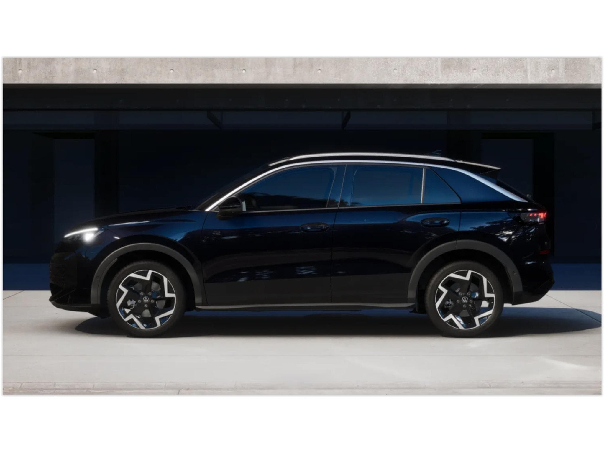 VW T-Roc R-Line 1.5 eTSI 150cv Boîte à double embrayage 7 vitesses (2026) - Photo 2