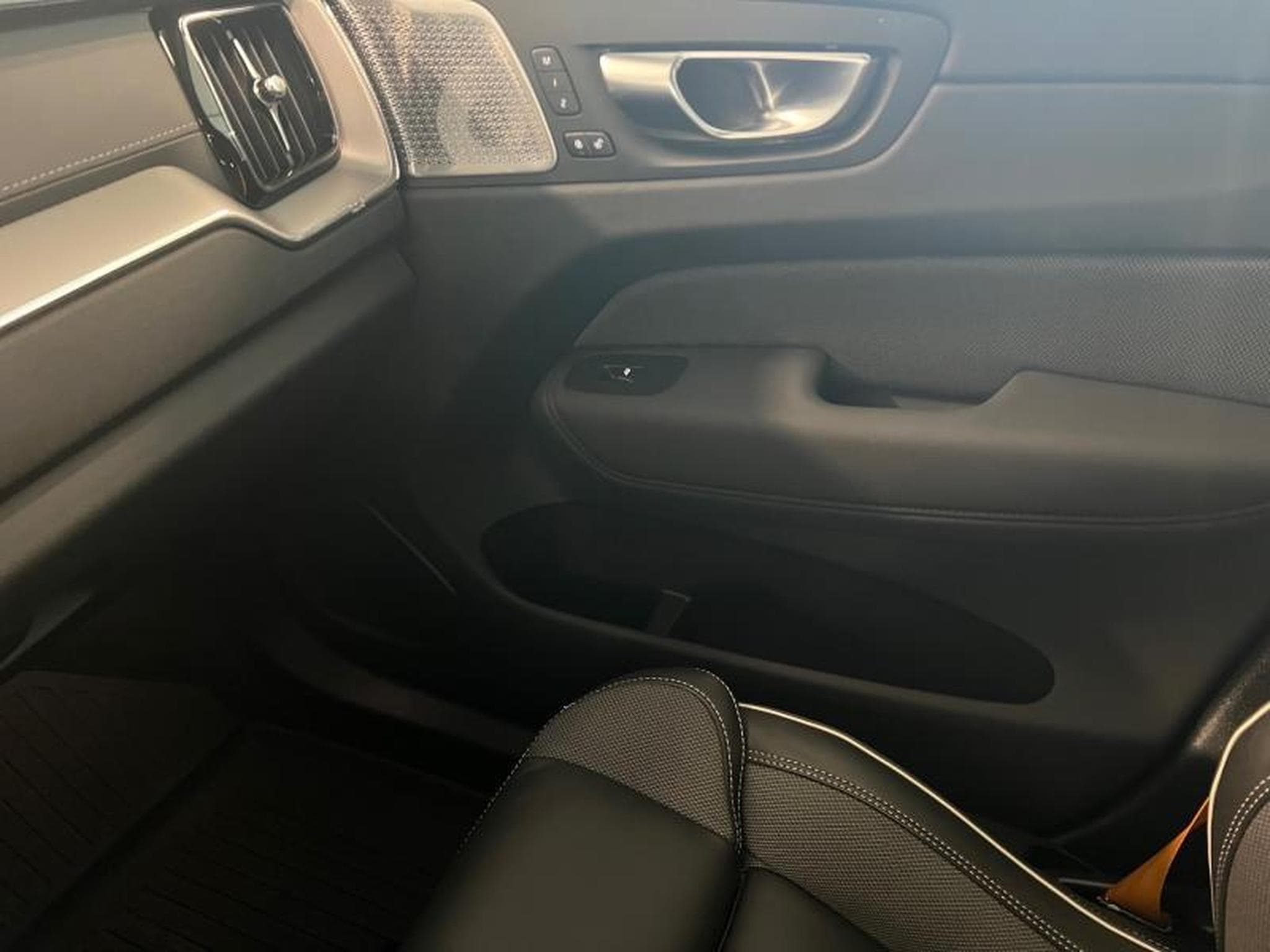 Volvo XC60 Polestar (2025) - Photo 13