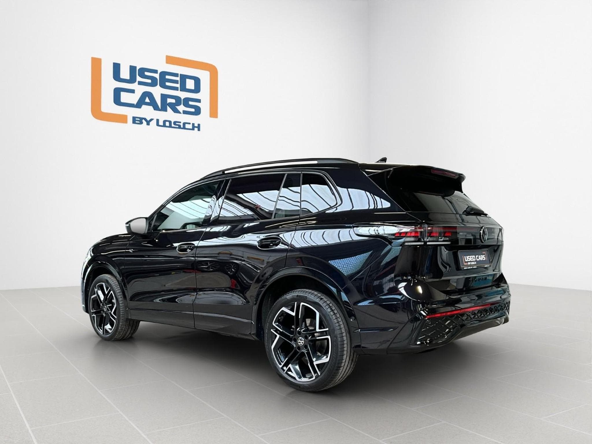 VW Tiguan R-Line+DSG+Black-Style+4M+Pano+AHK+IQ-Drive (2025) - Foto 5