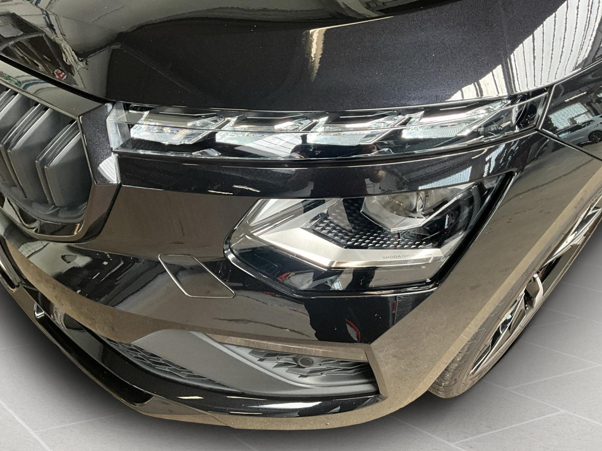 Skoda Kamiq Monte-Carlo+DSG+LED+P.Assisted+P.Park&Go (2025) - Foto 18
