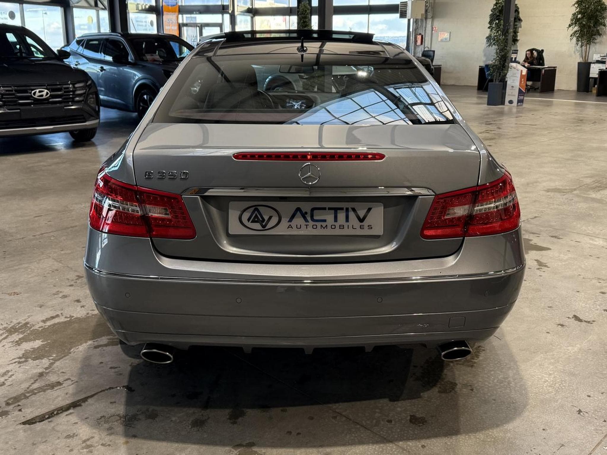 Mercedes CLASSE E COUPE 350 avantgarde executive 7gtro (2009) - Photo 6