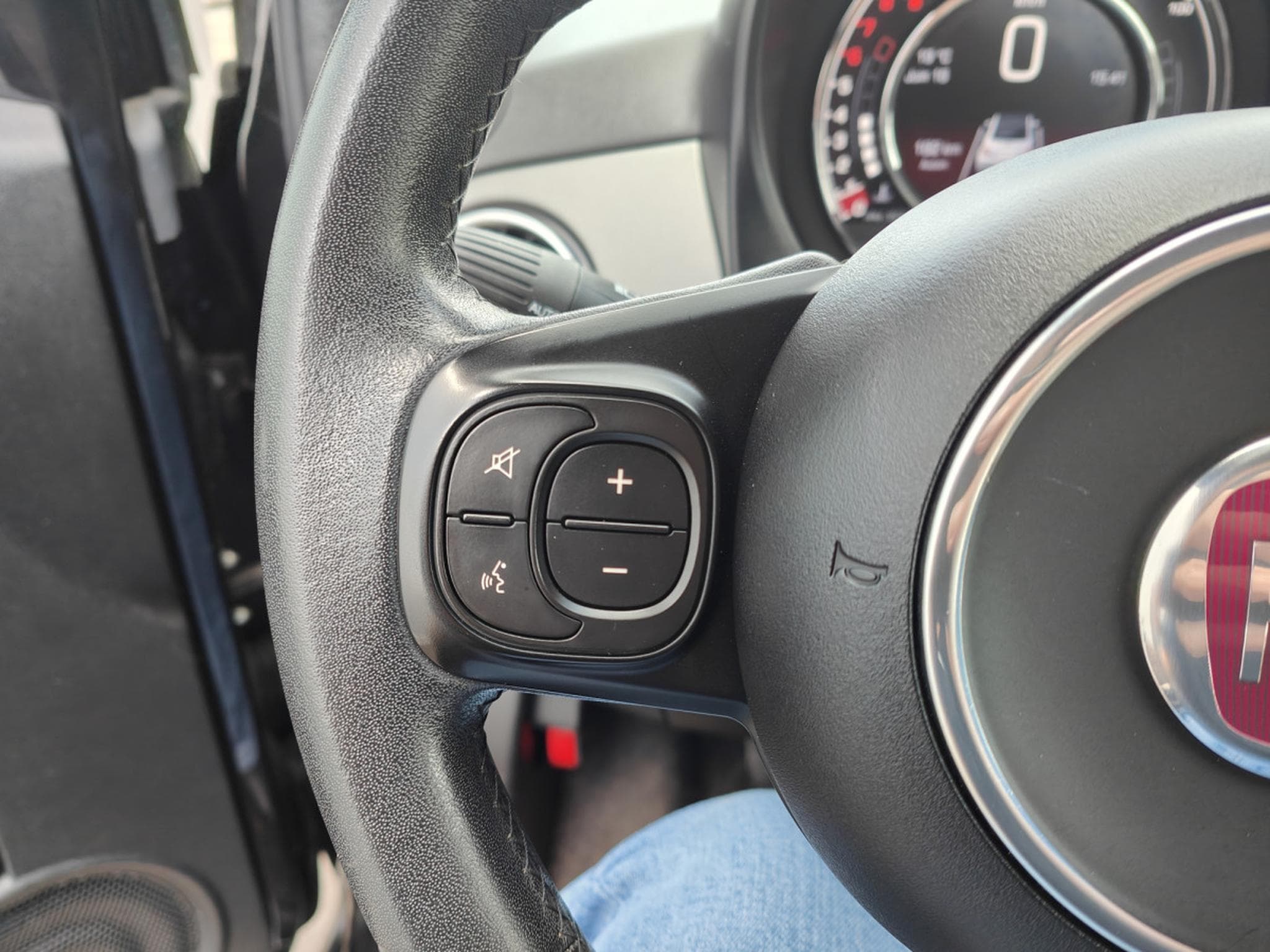 Fiat 500 1.0i MHEV CARPLAY/ANDROID AUTO GPS BLUETOOTH RADAR ARR (2021) - Photo 16