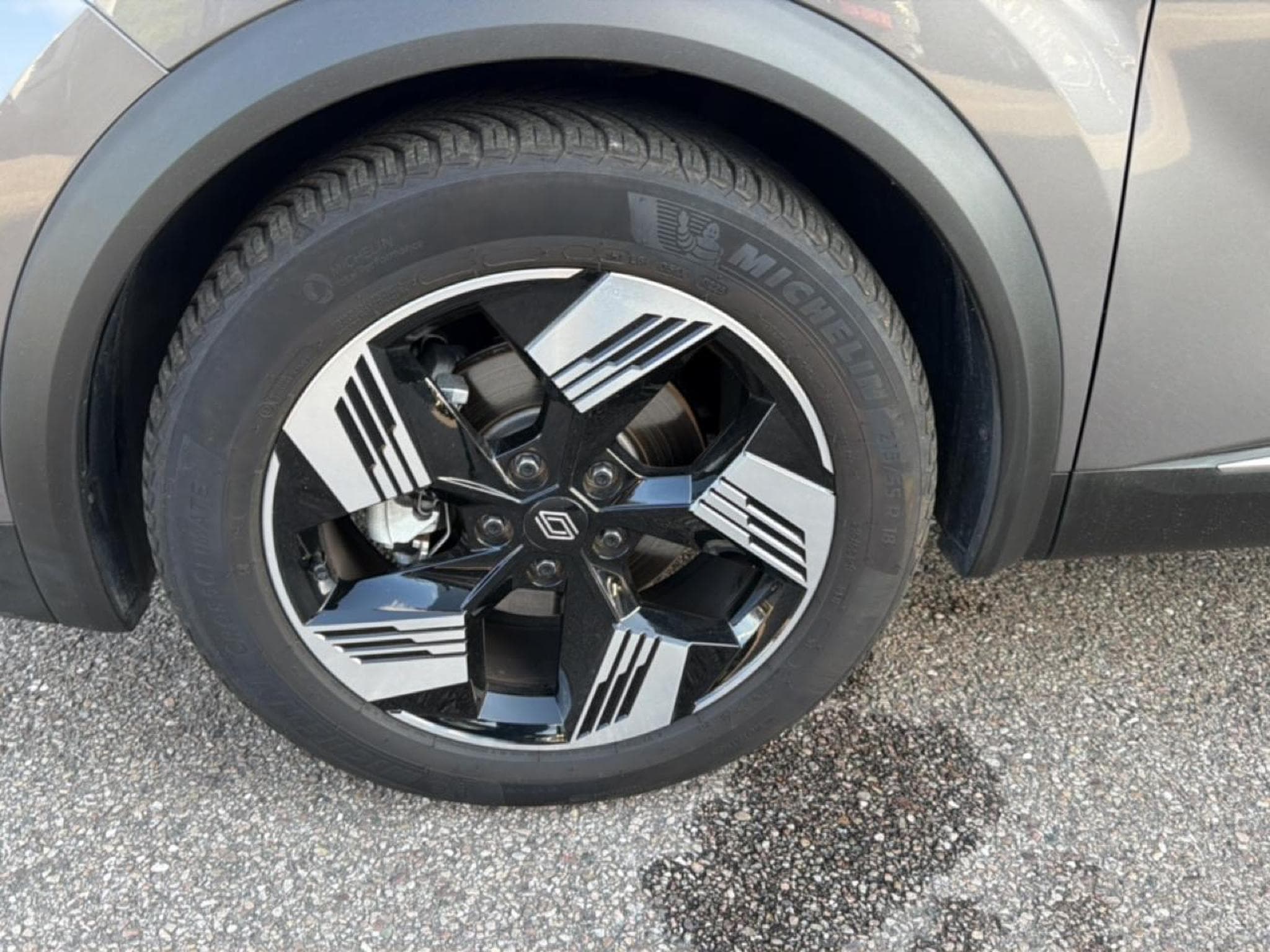 Renault SYMBIOZ 1.6 E-TECH FULL HYBRID 145 ICONIC (2025) - Photo 9