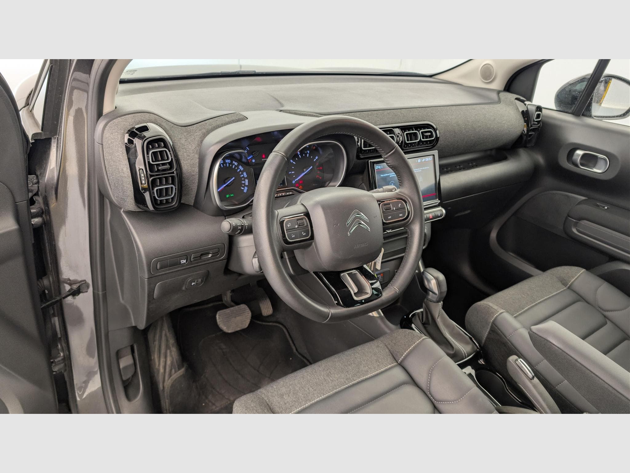 CitroëN C3 Aircross PureTech 130 S&S EAT6 Shine (2022) - Photo 15