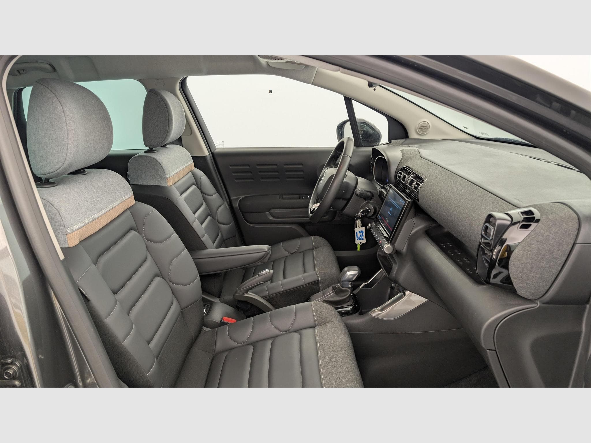 CitroëN C3 Aircross PureTech 130 S&S EAT6 Shine (2022) - Photo 9
