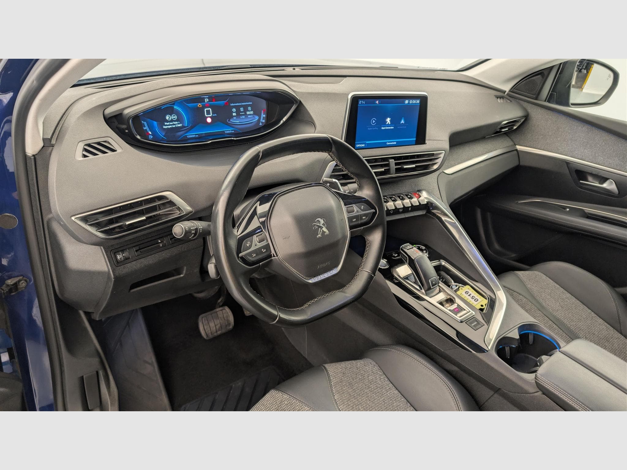 Peugeot 3008 Puretech 130ch S&S EAT8 Allure (2020) - Photo 15