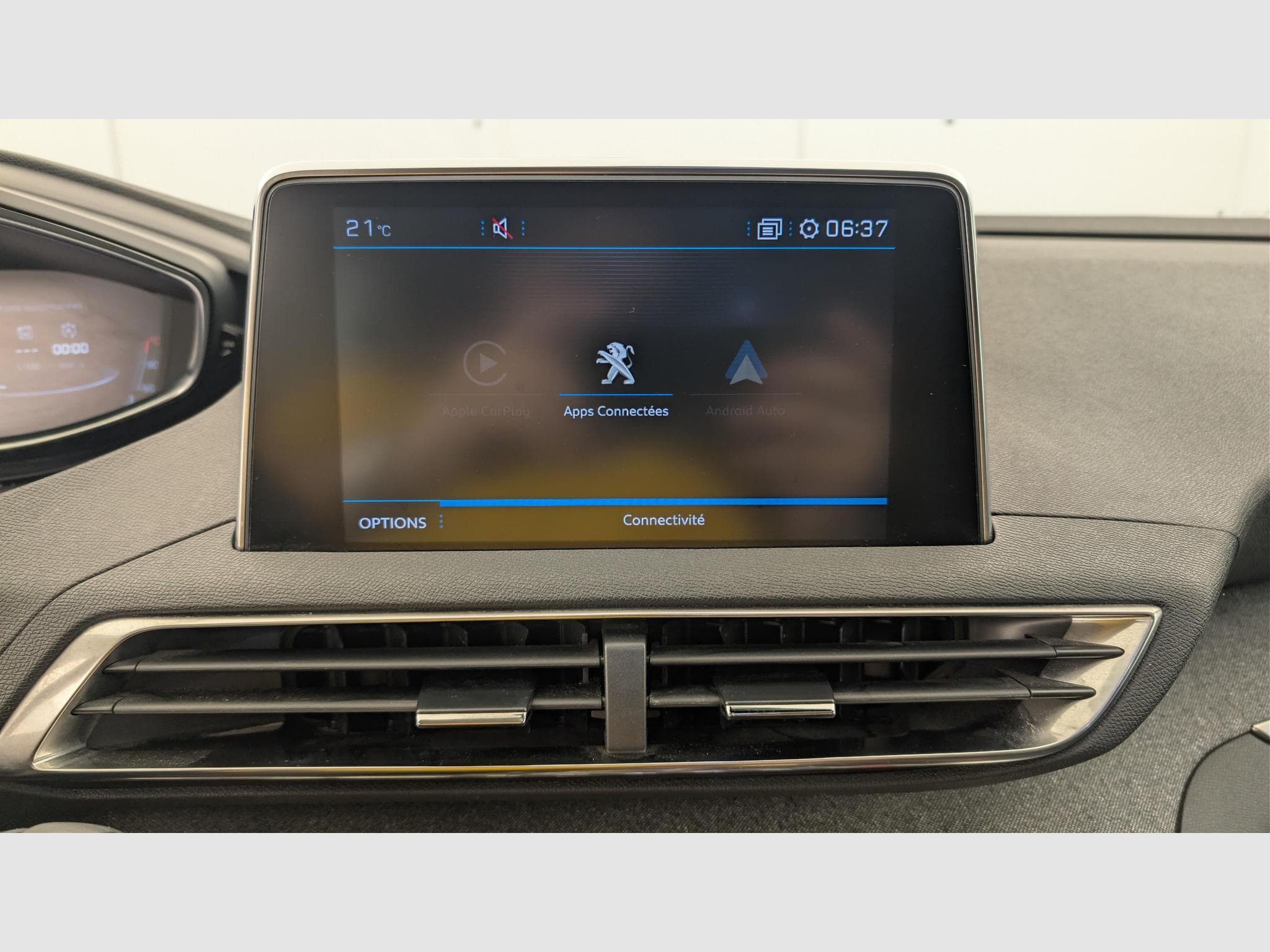 Peugeot 3008 Puretech 130ch S&S EAT8 Allure (2020) - Photo 17