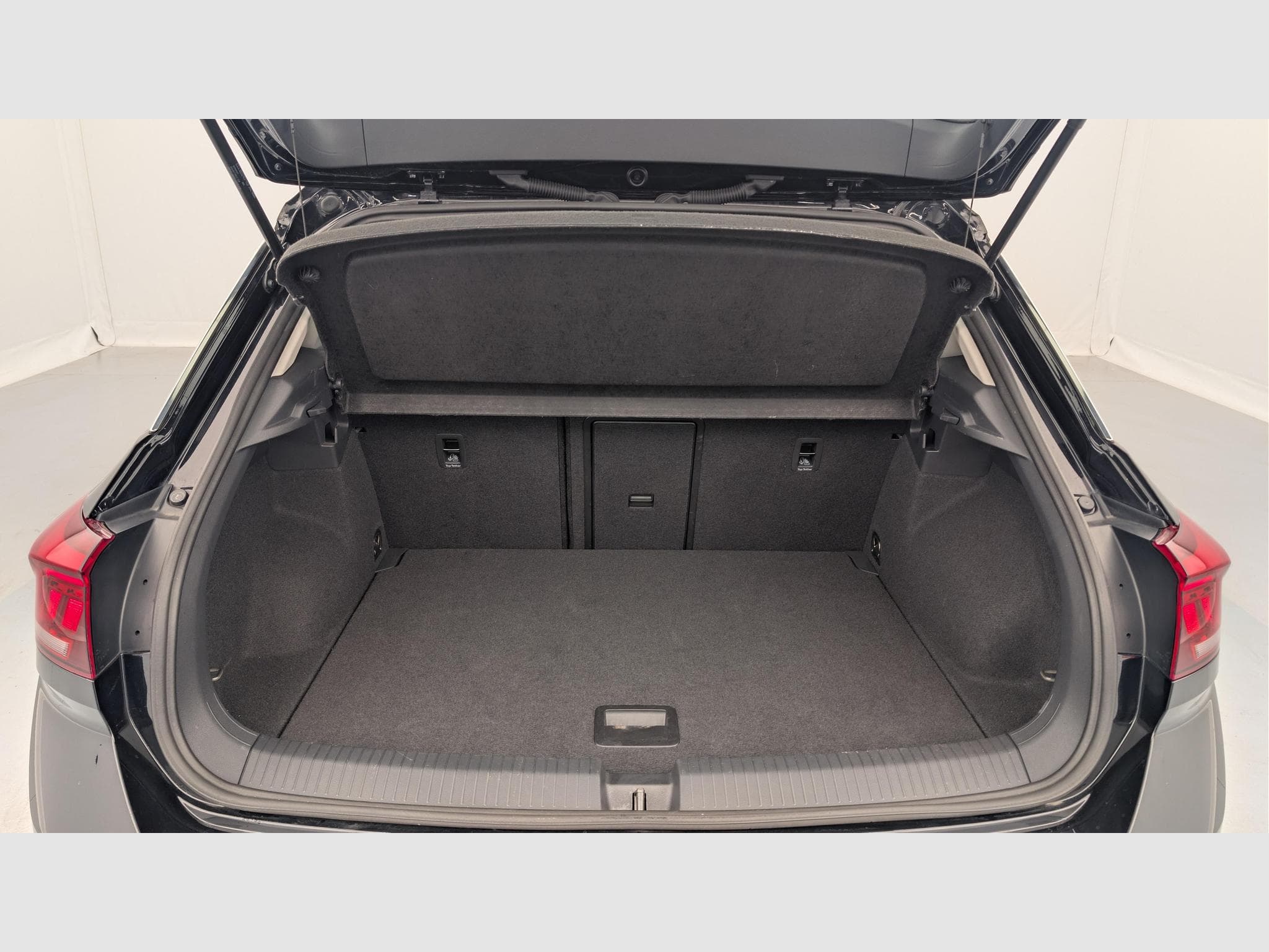 VW T-Roc 1.5 TSI EVO 150 Start/Stop DSG7 Life (2023) - Photo 11