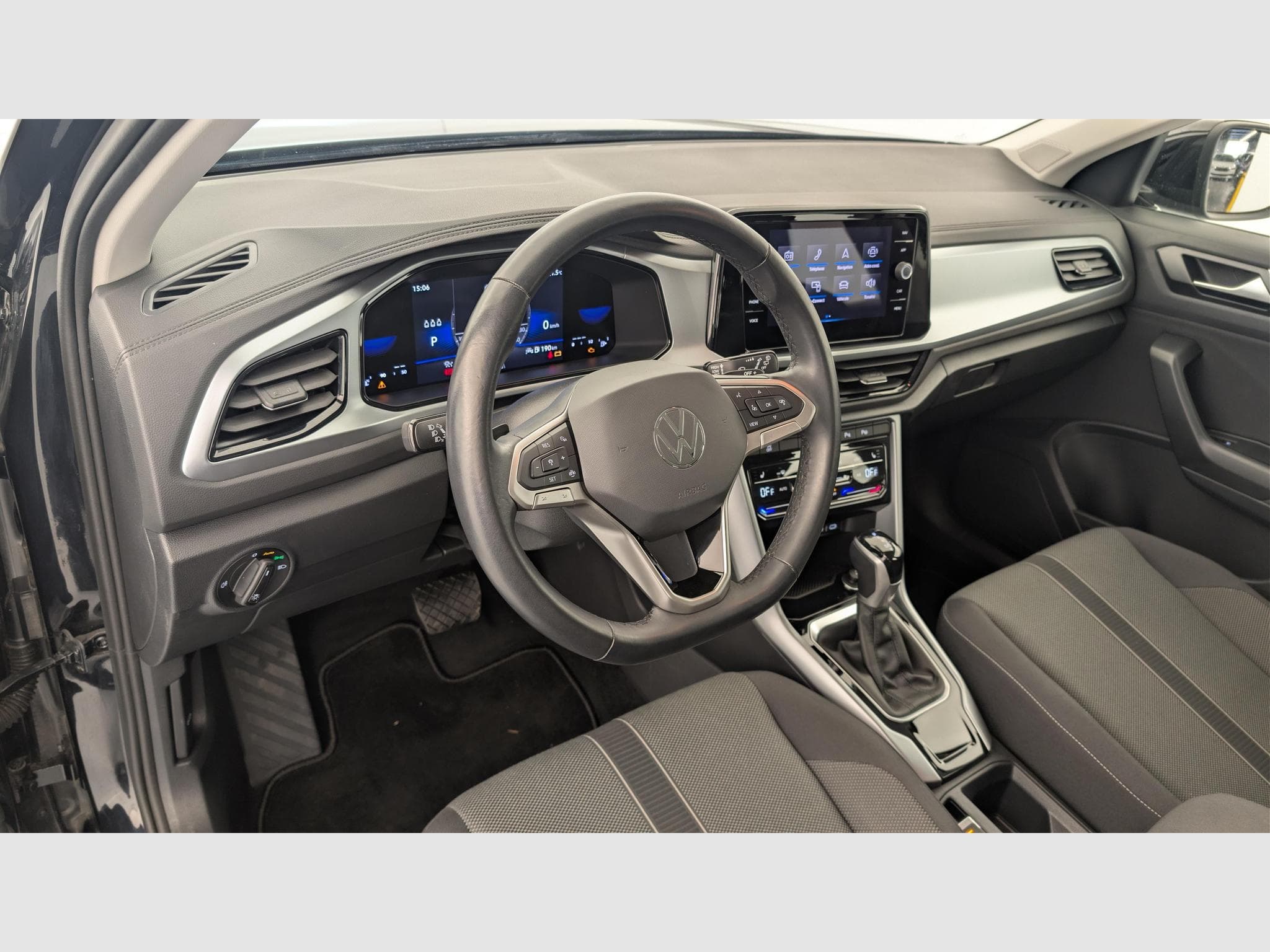 VW T-Roc 1.5 TSI EVO 150 Start/Stop DSG7 Life (2023) - Photo 15