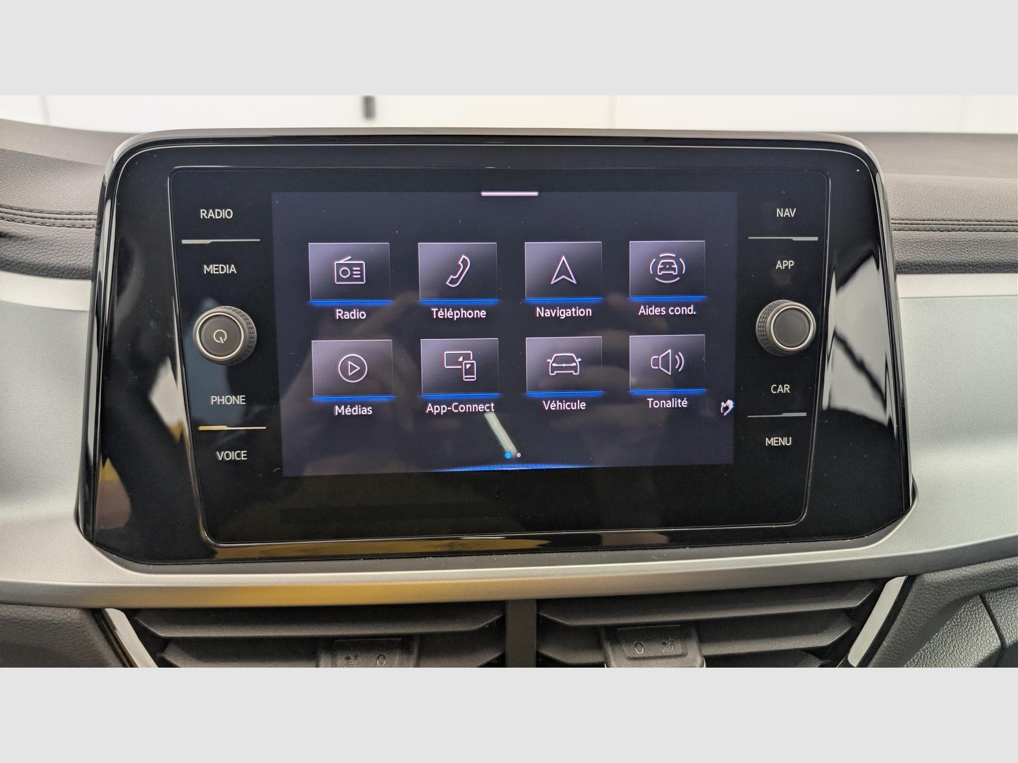 VW T-Roc 1.5 TSI EVO 150 Start/Stop BVM6 Life (2023) - Photo 18