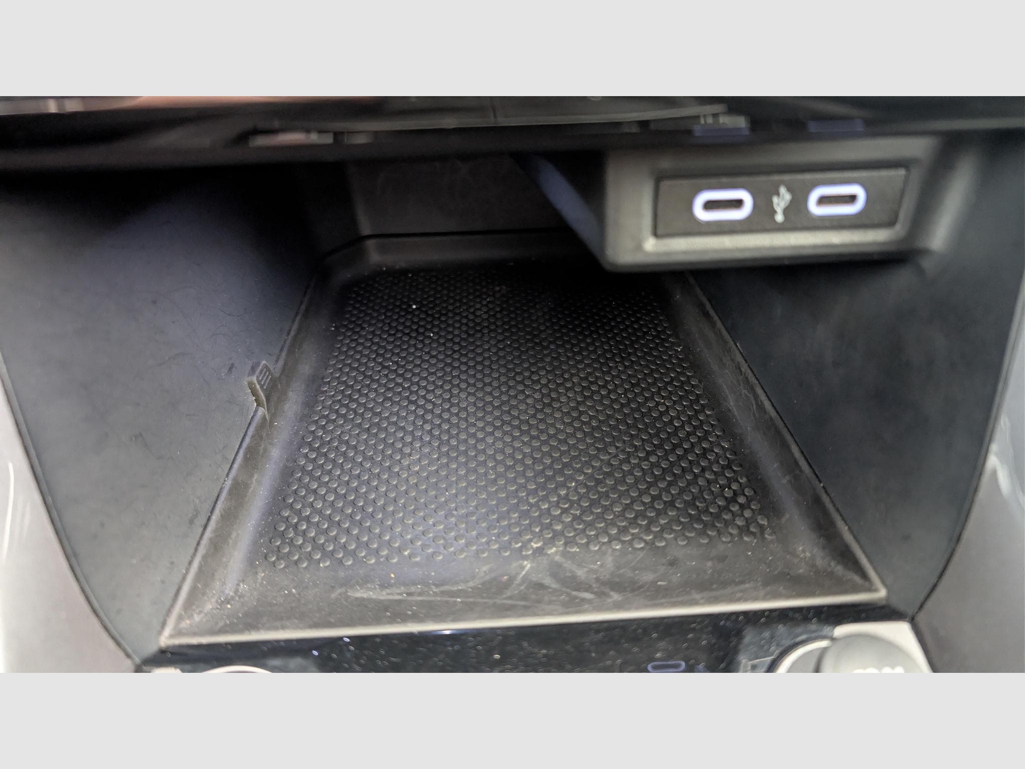 VW T-cross 1.0 TSI 110 Start/Stop DSG7 R-Line (2020) - Photo 19