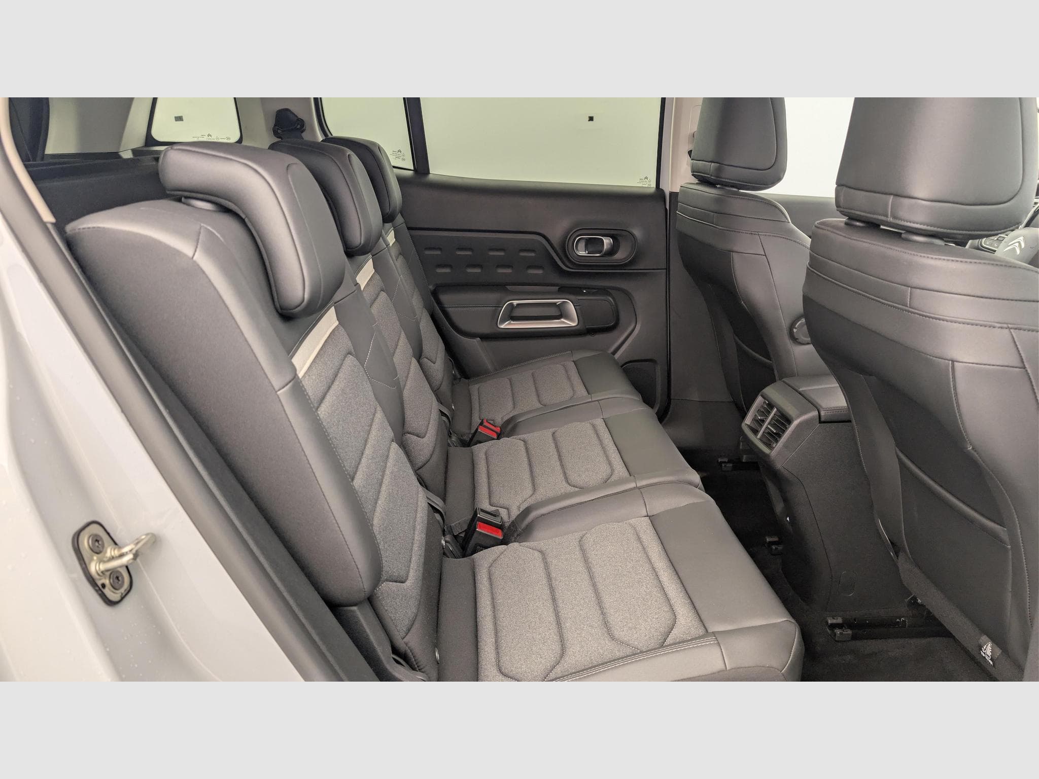 CitroëN C5 Aircross Hybride 136 e-DCS6 Max (2025) - Photo 10