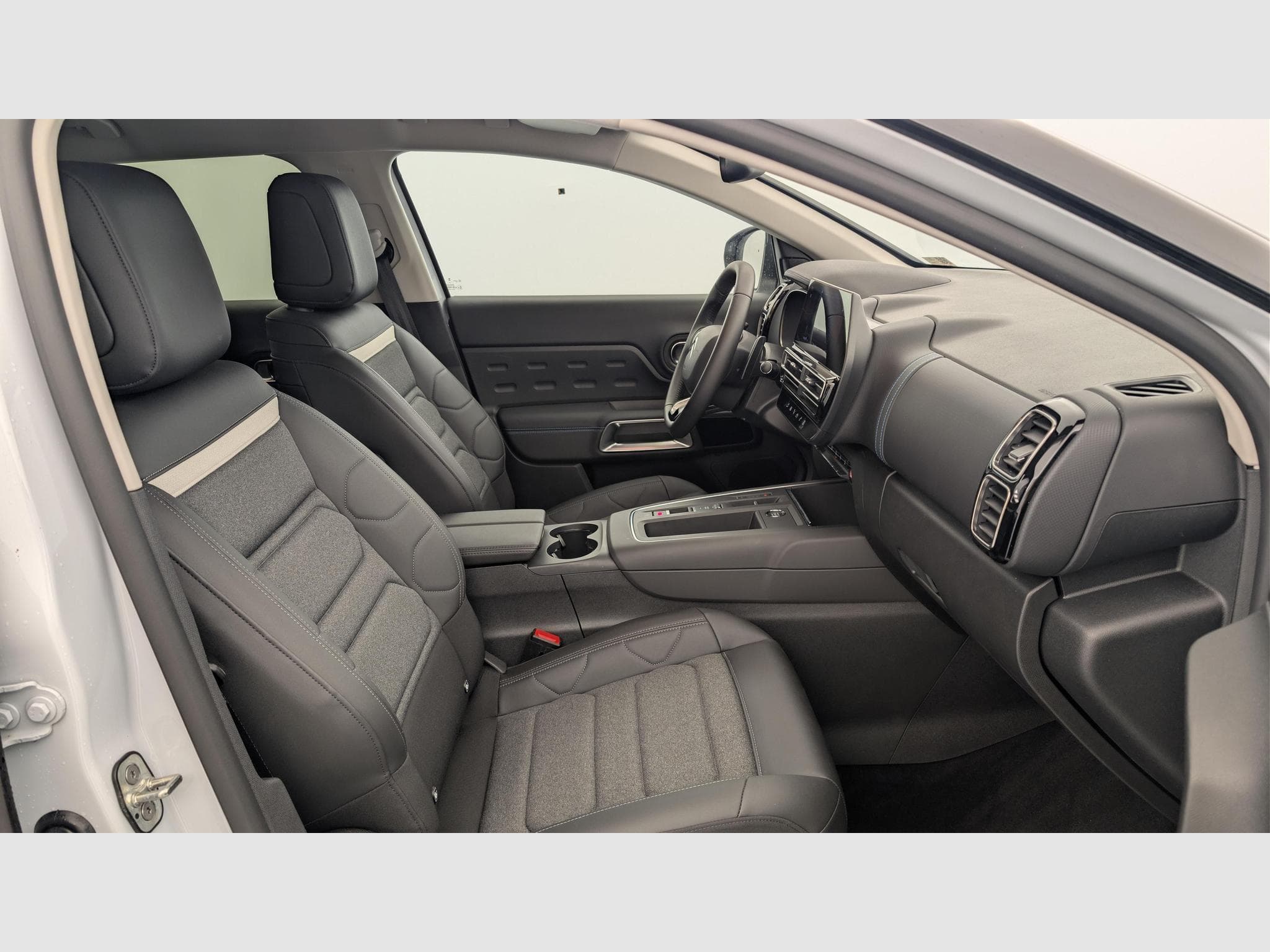 CitroëN C5 Aircross Hybride 136 e-DCS6 Max (2025) - Photo 9