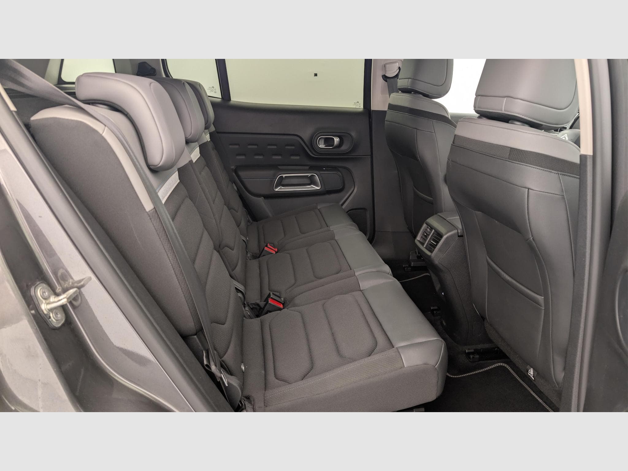 CitroëN C5 Aircross PureTech 130 S&S BVM6 C-Series (2023) - Photo 10