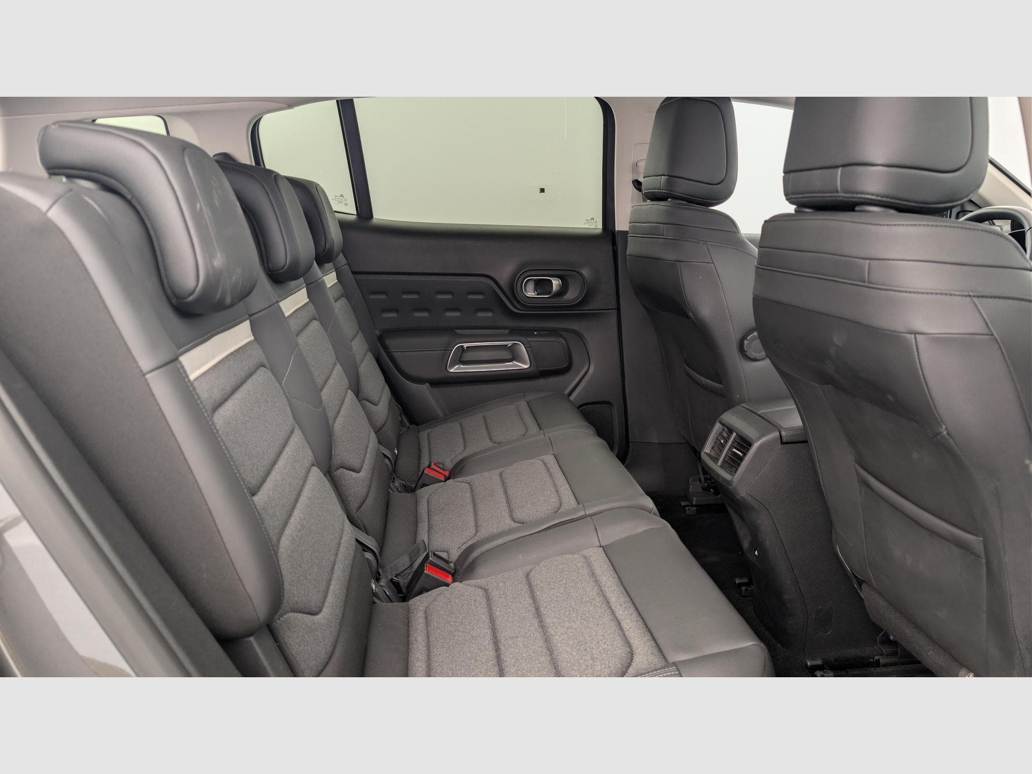 CitroëN C5 Aircross Hybride 136 e-DCS6 Max (2024) - Photo 10