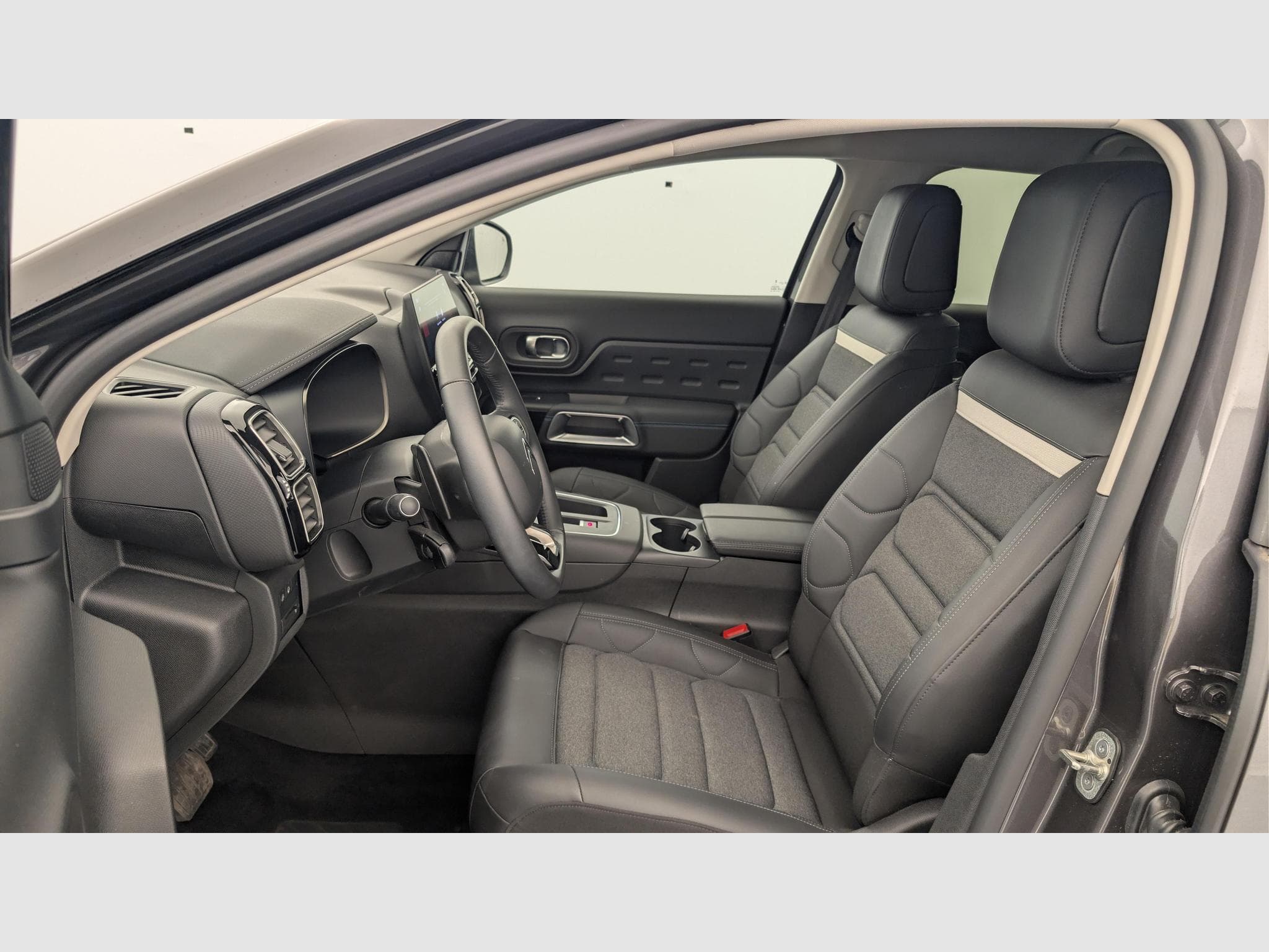 CitroëN C5 Aircross Hybride 136 e-DCS6 Max (2024) - Photo 16
