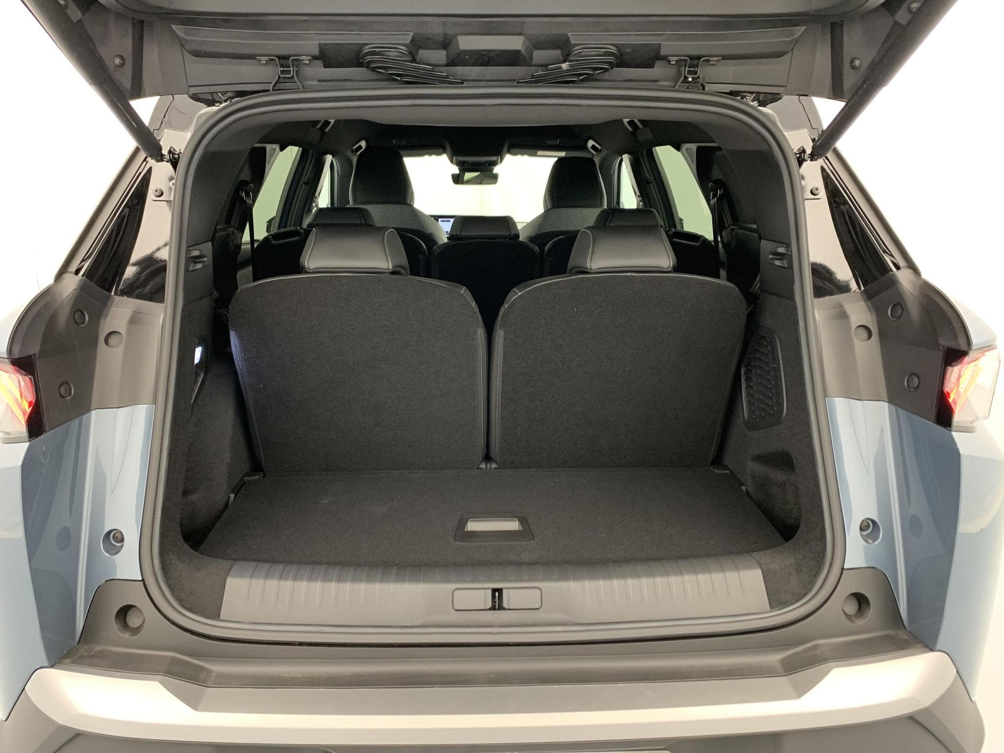 Peugeot 5008 HYBRID 145CH E-DCS6 GT (2026) - Photo 11