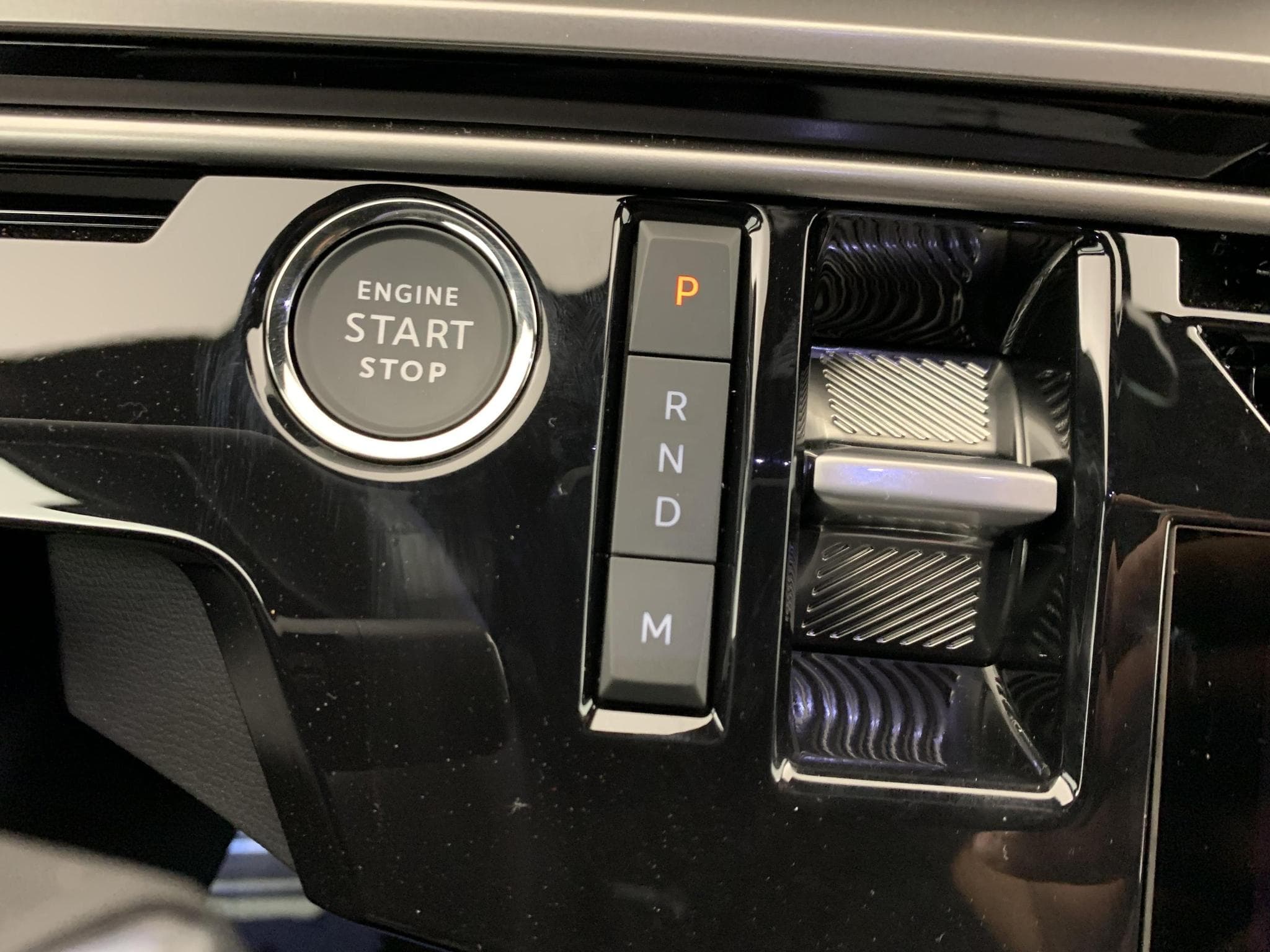 Peugeot 5008 HYBRID 145CH E-DCS6 GT (2026) - Photo 16