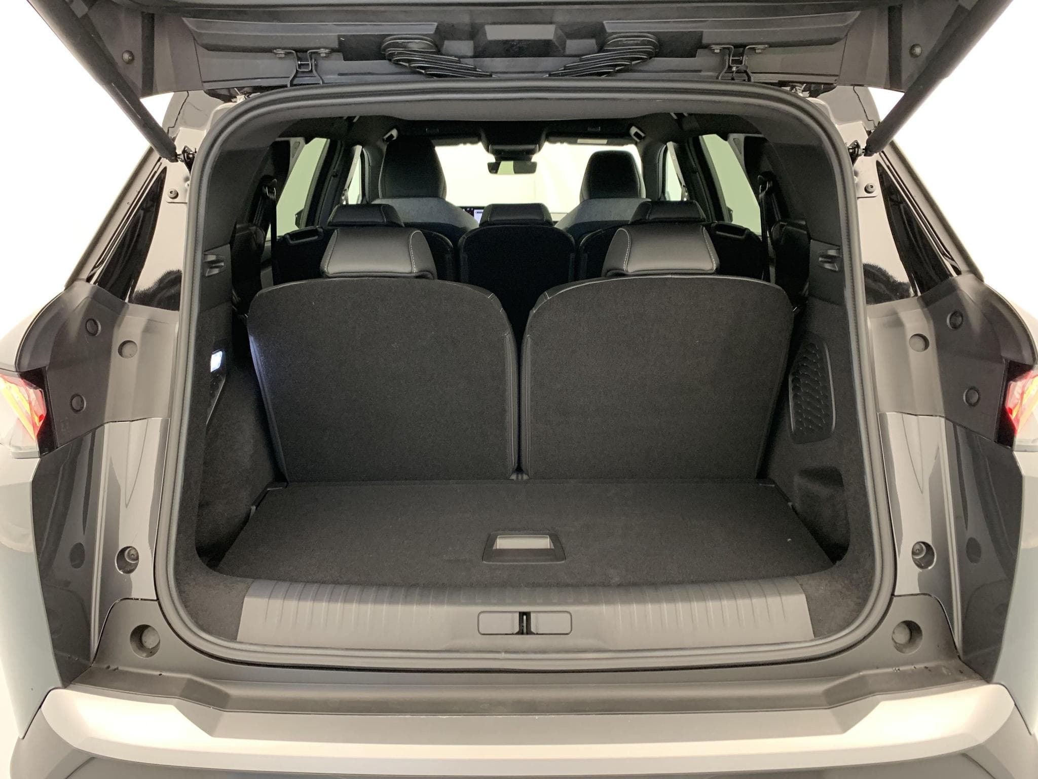 Peugeot 5008 HYBRID 145CH E-DCS6 GT (2026) - Photo 11