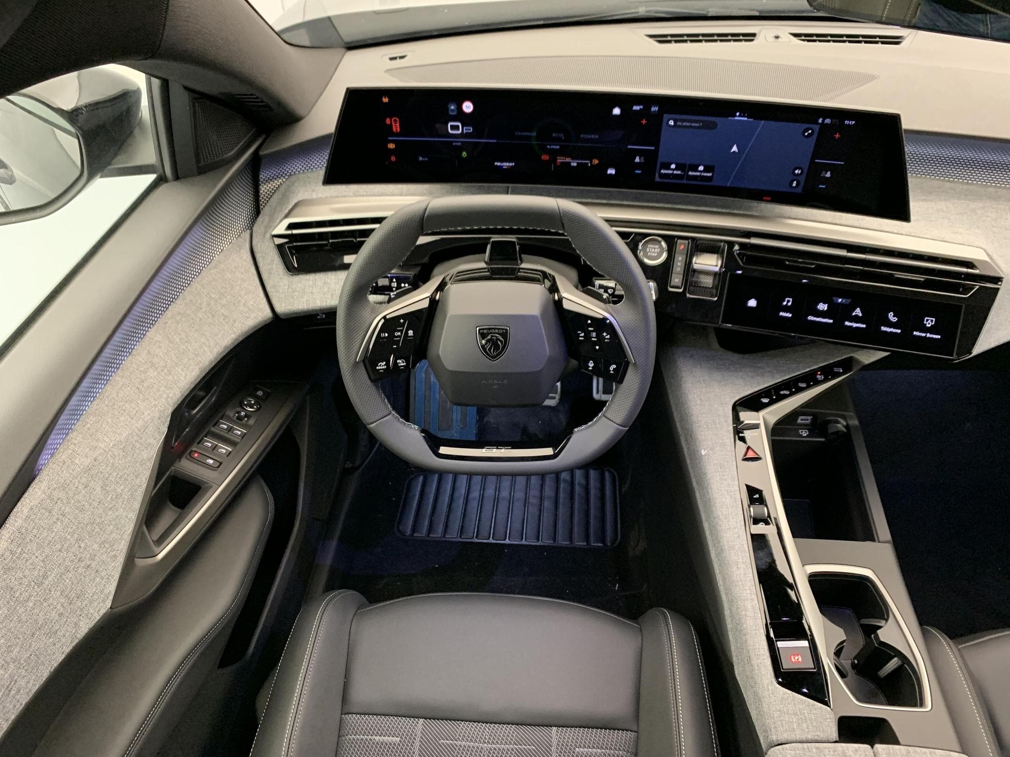 Peugeot 5008 HYBRID 145CH E-DCS6 GT (2026) - Photo 13