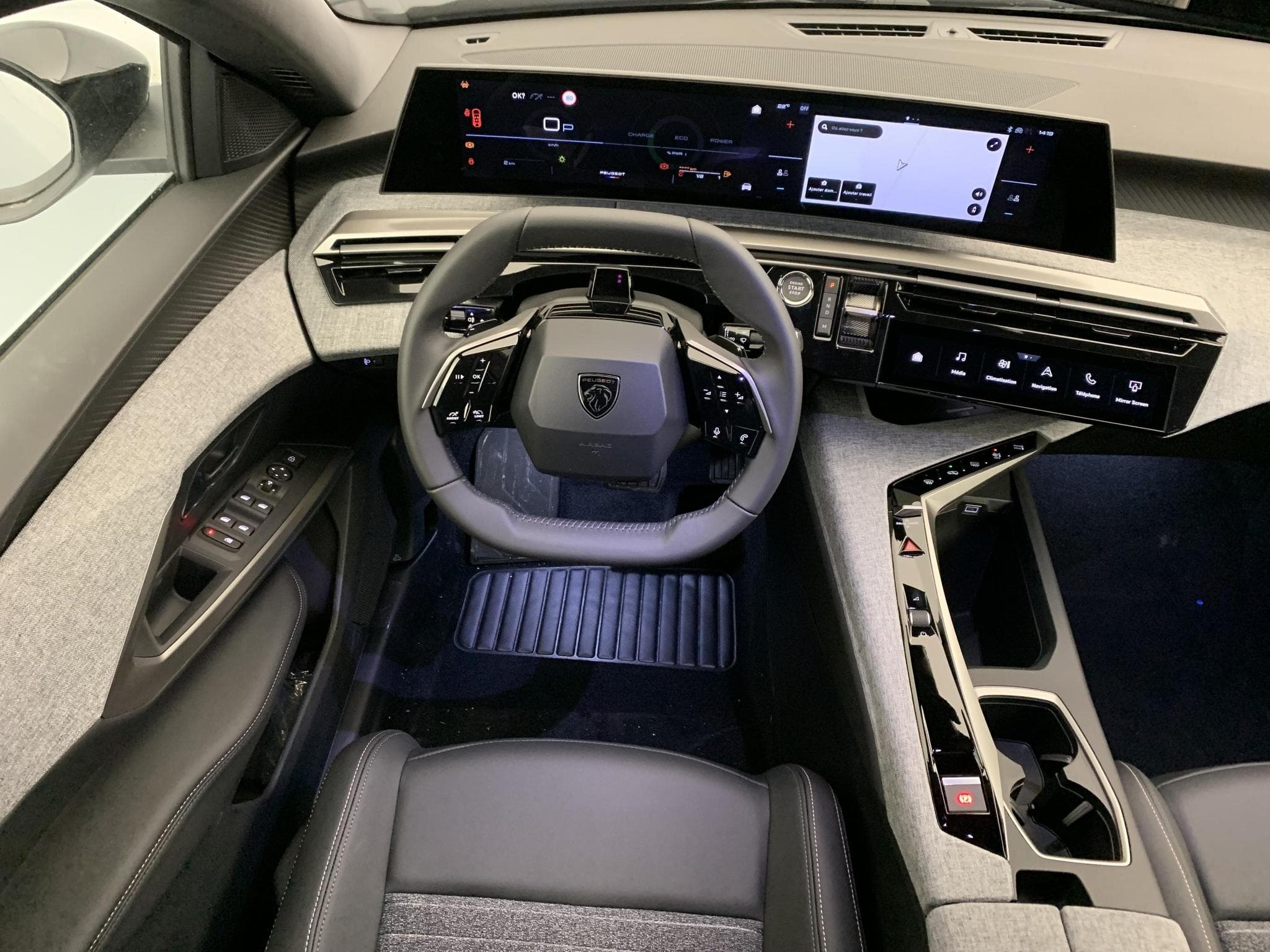 Peugeot 5008 HYBRID 145 CH E-DCS6 ALLURE (2026) - Photo 13