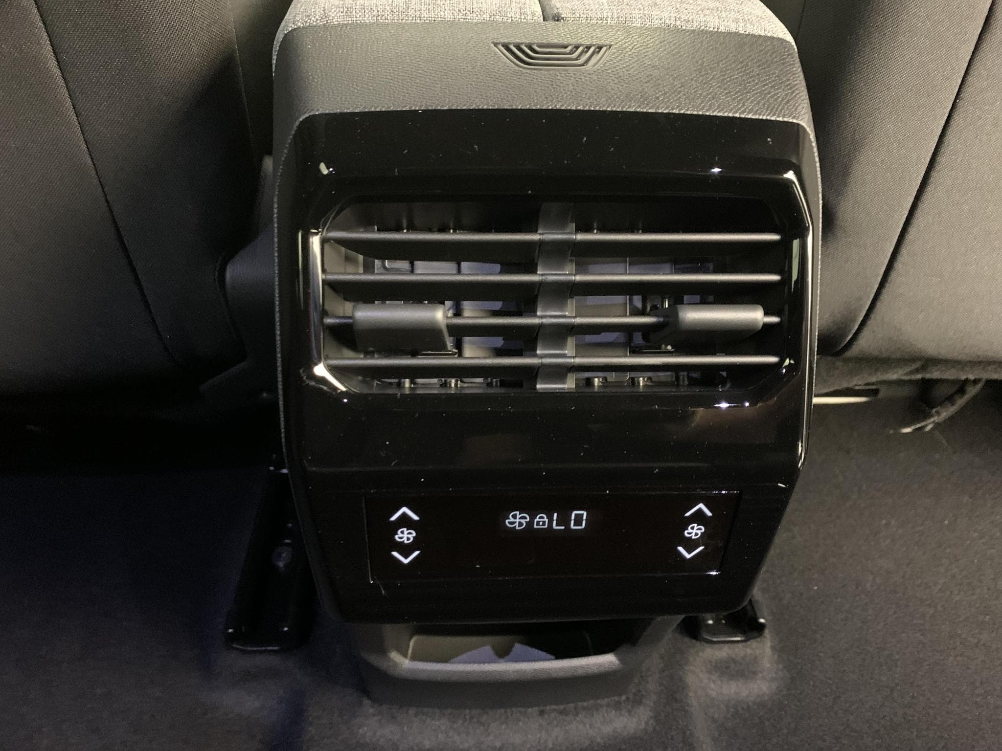 Peugeot 5008 HYBRID 145 CH E-DCS6 ALLURE (2026) - Photo 20