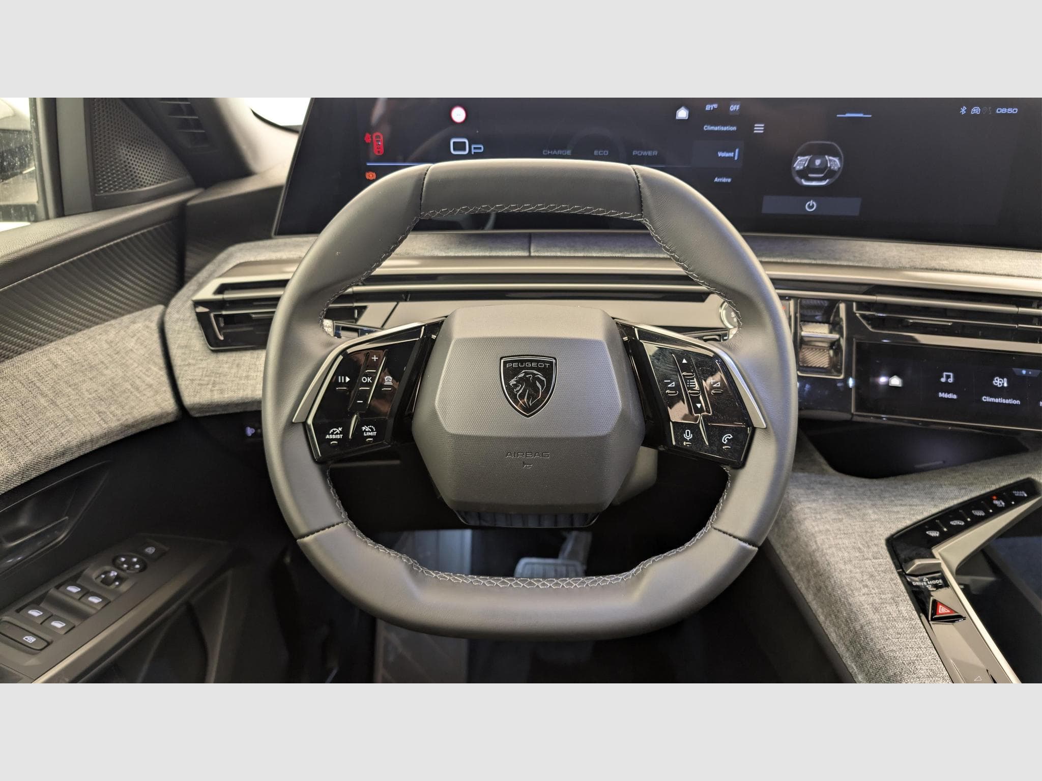 Peugeot 5008 HYBRID 145 CH E-DCS6 ALLURE (2025) - Photo 14