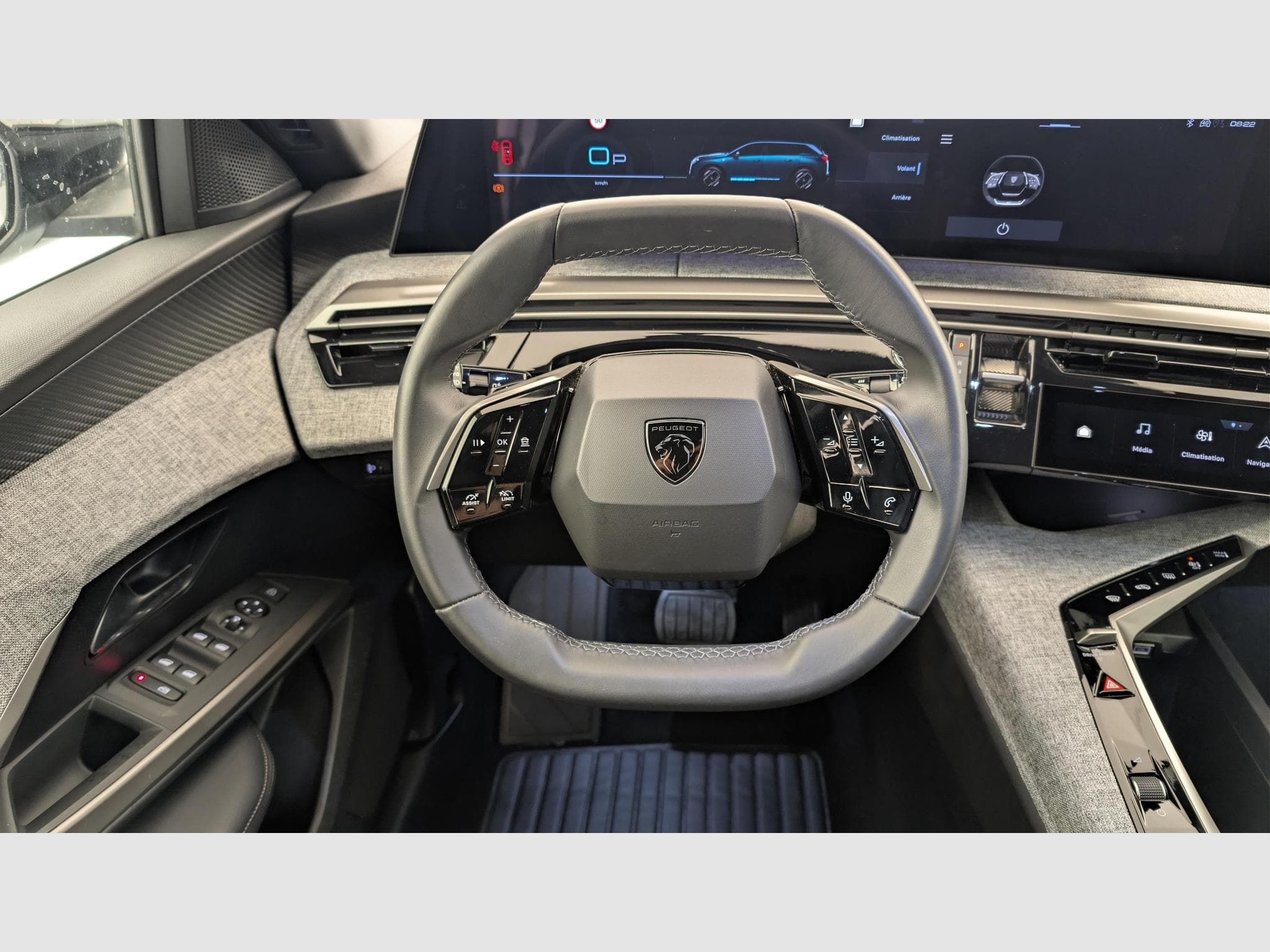 Peugeot 5008 HYBRID 145 CH E-DCS6 ALLURE (2025) - Photo 12