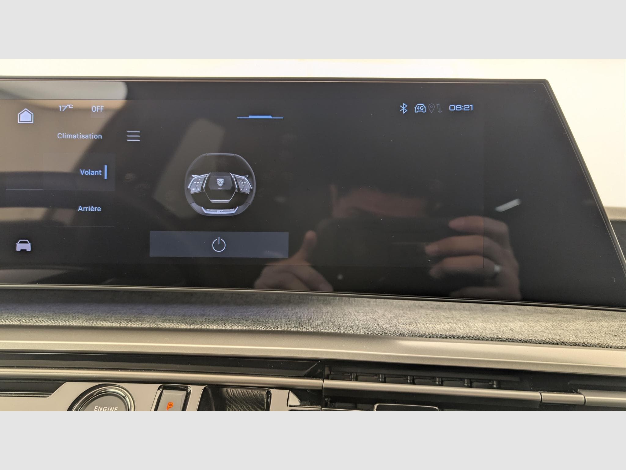 Peugeot 5008 HYBRID 145 CH E-DCS6 ALLURE (2025) - Photo 18