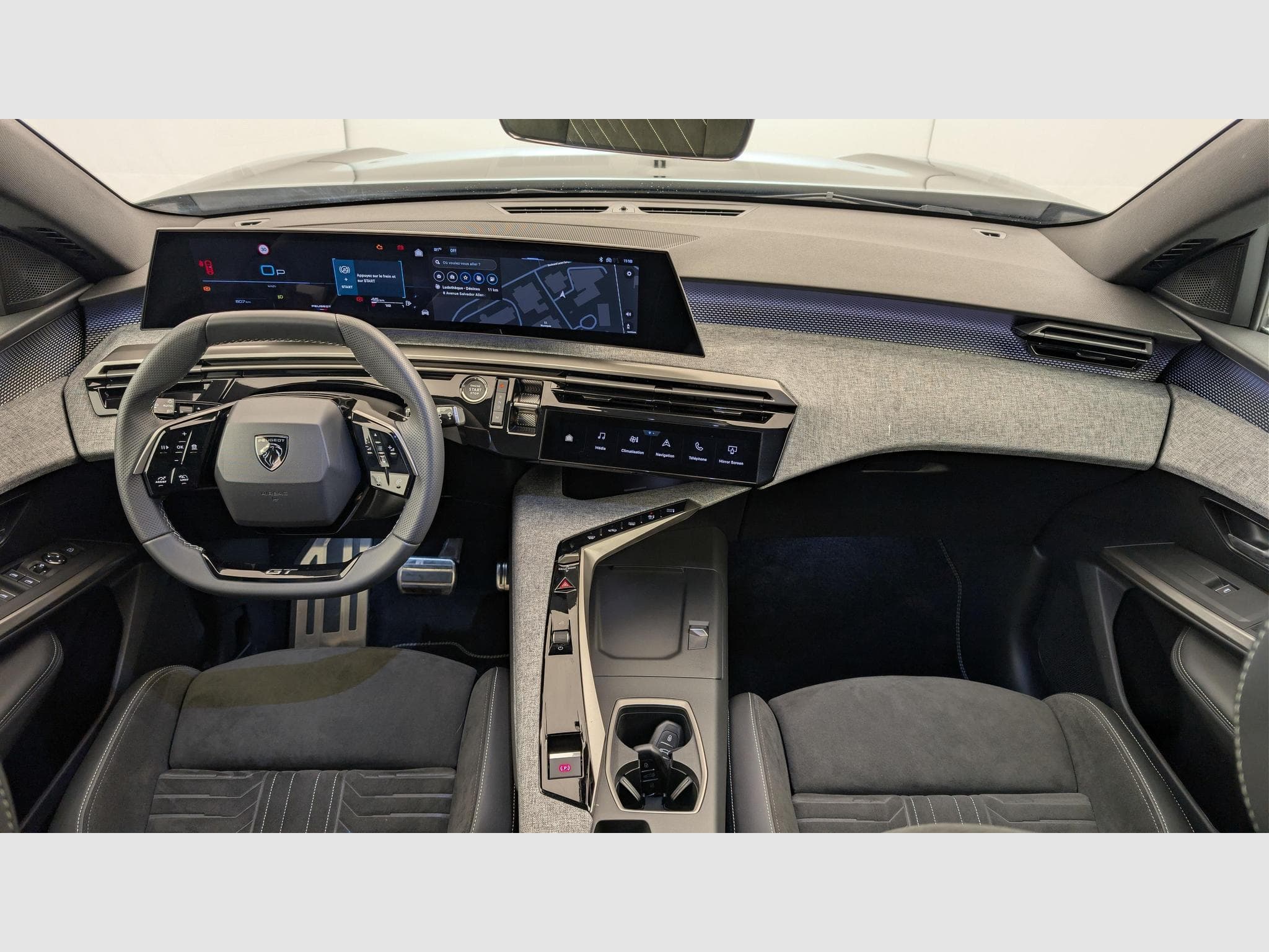 Peugeot 5008 HYBRID 145CH E-DCS6 GT (2025) - Photo 13