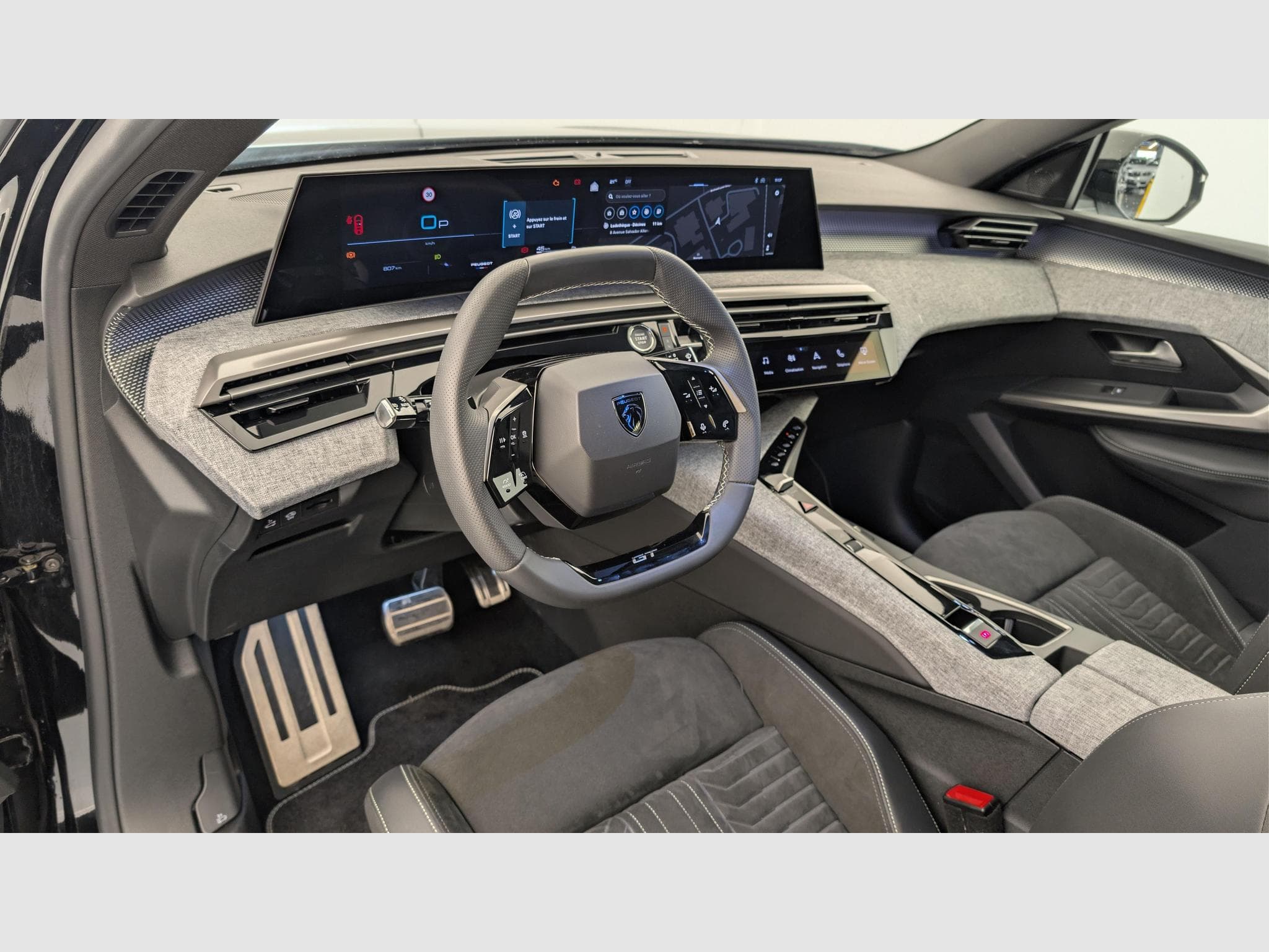 Peugeot 5008 HYBRID 145CH E-DCS6 GT (2025) - Photo 15